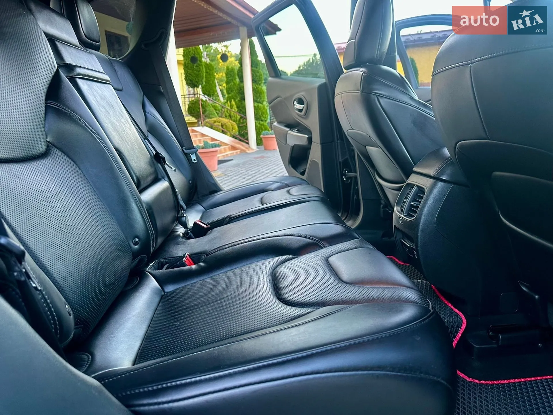 2018 Jeep Cherokee - мініатюра 32