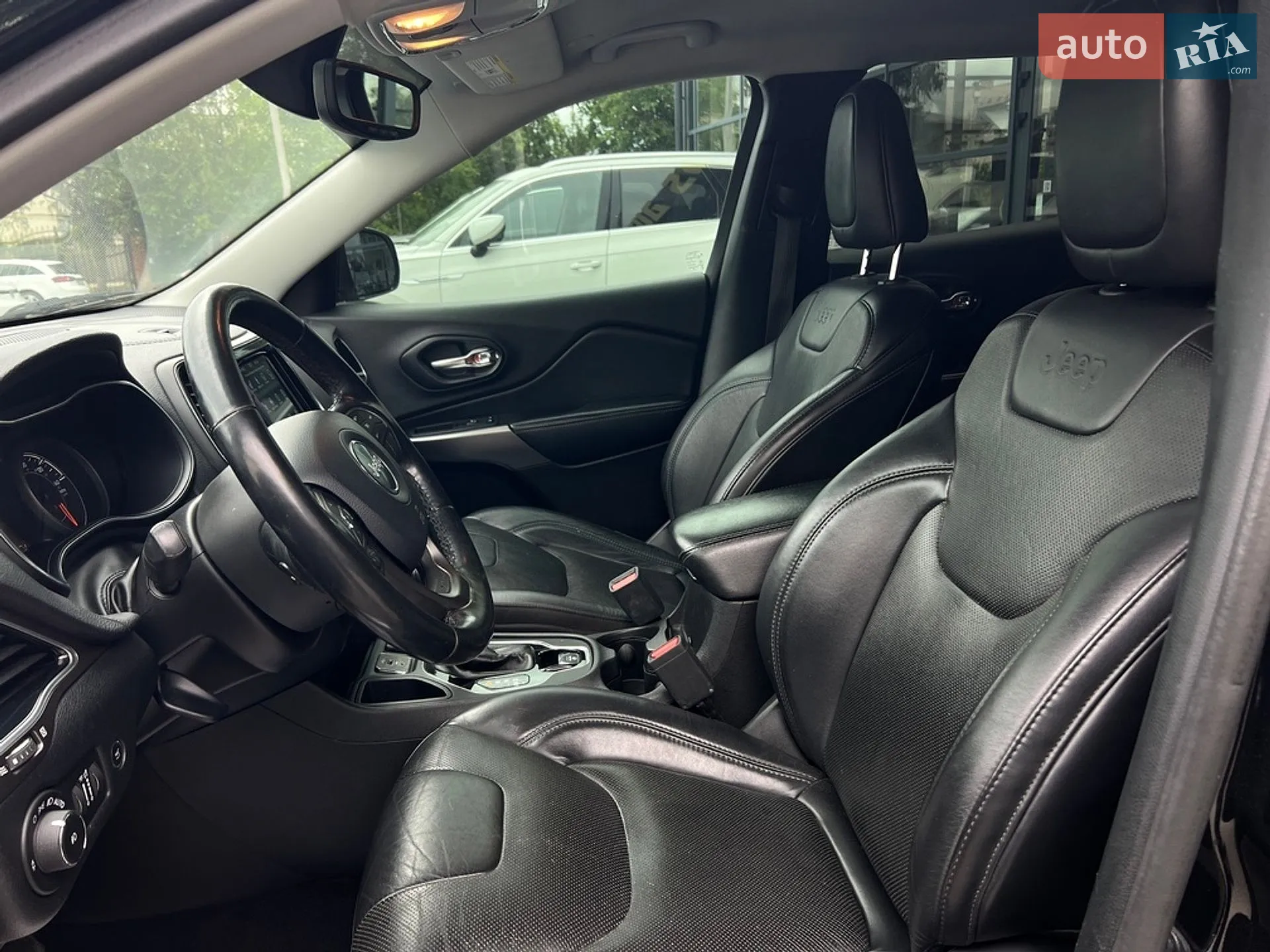 2019 Jeep Cherokee - мініатюра 9