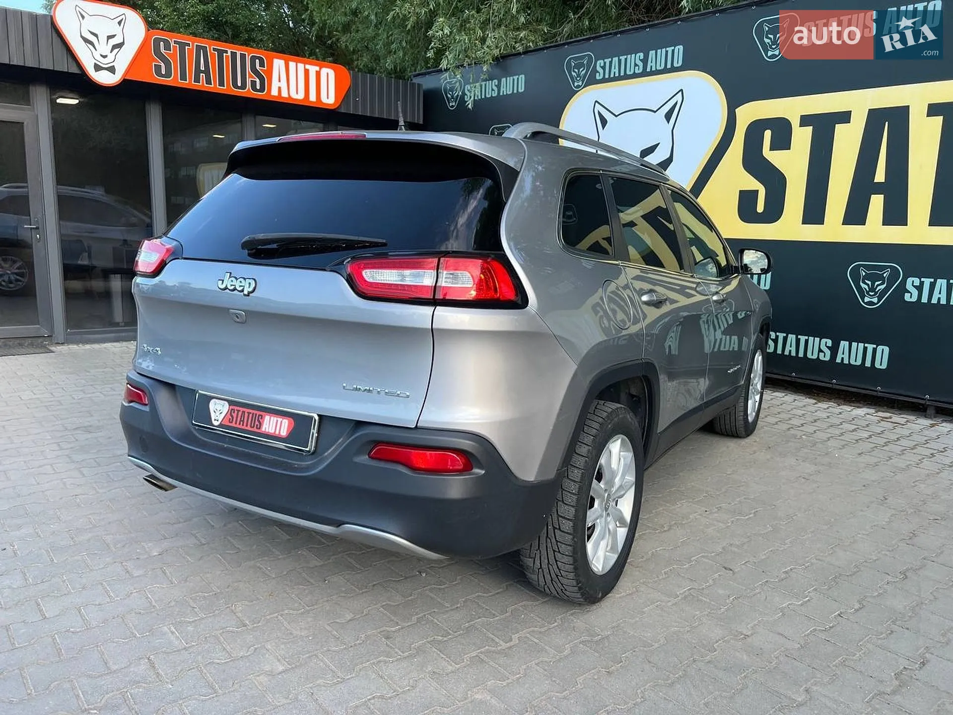 2016 Jeep Cherokee - мініатюра 4