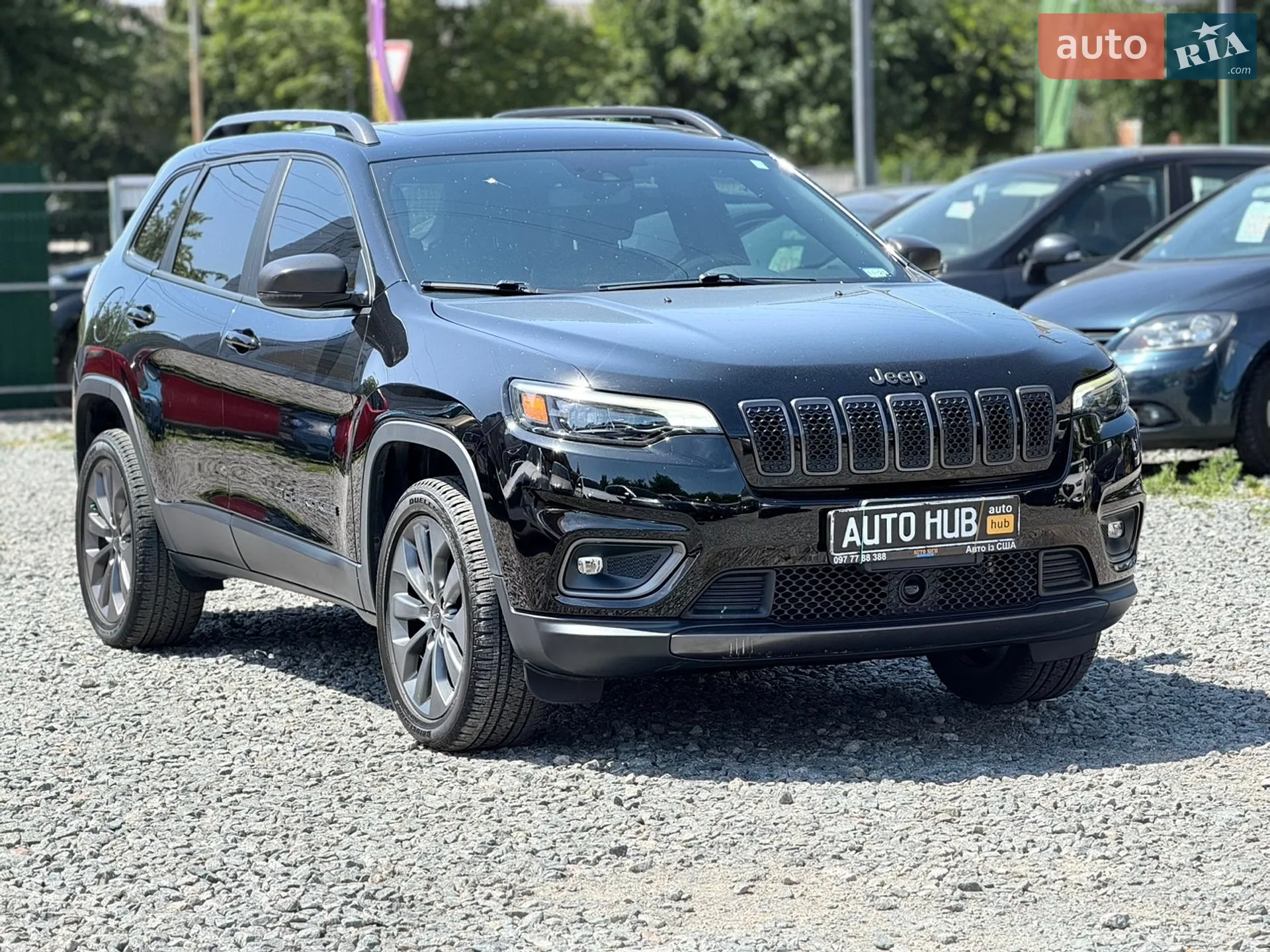 2020 Jeep Cherokee - фото 1