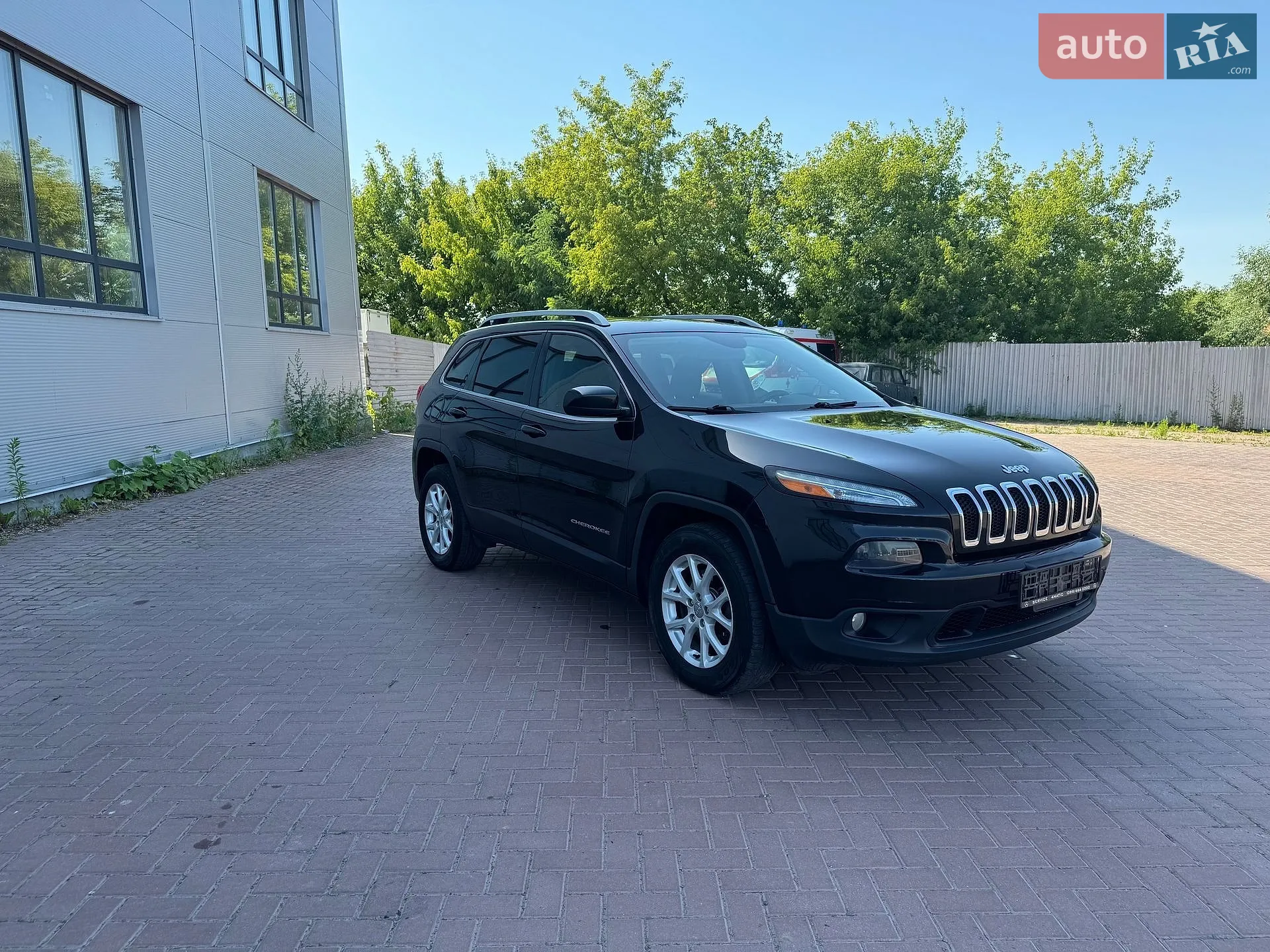 2016 Jeep Cherokee - мініатюра 26