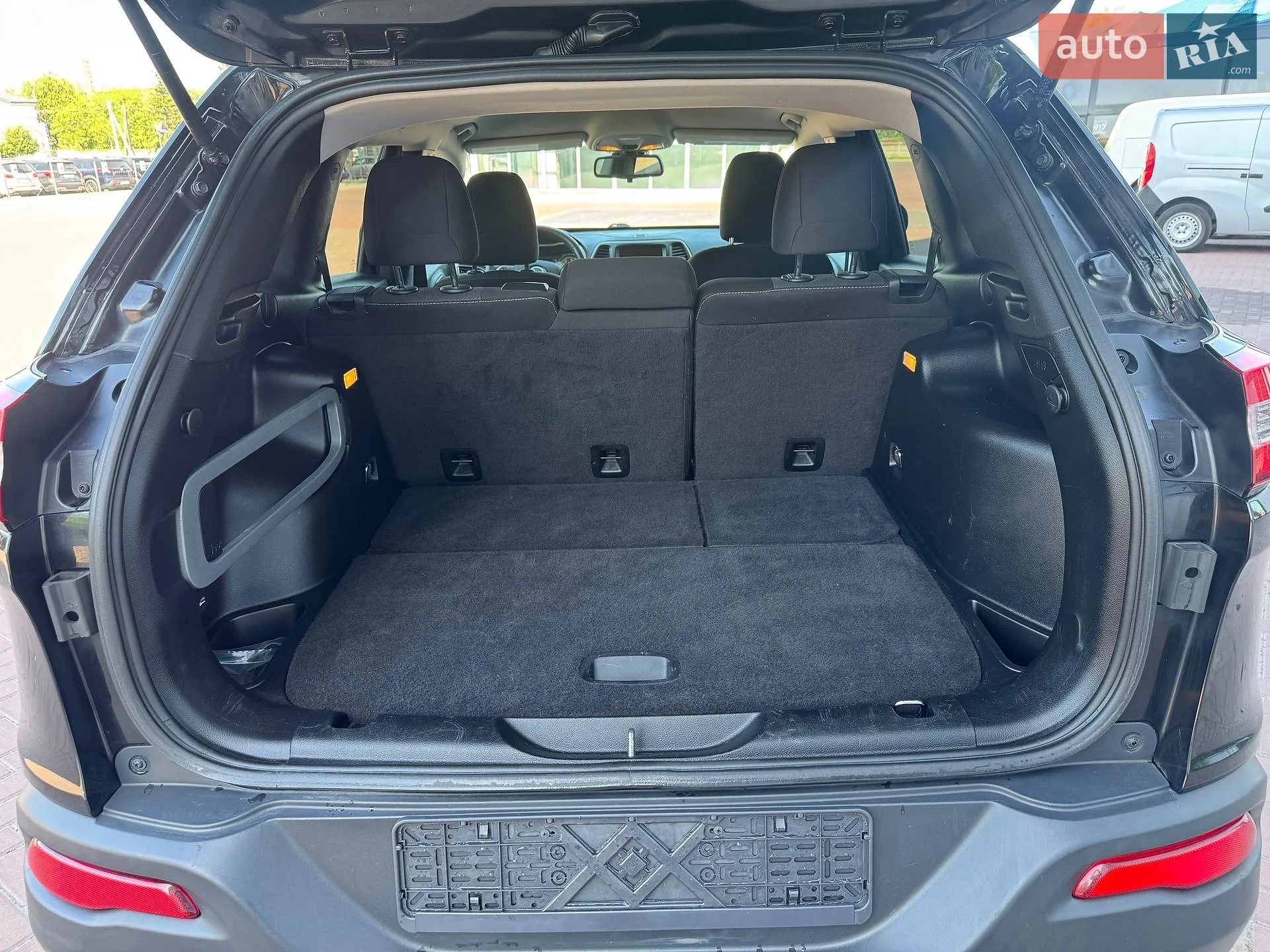 2016 Jeep Cherokee - мініатюра 36