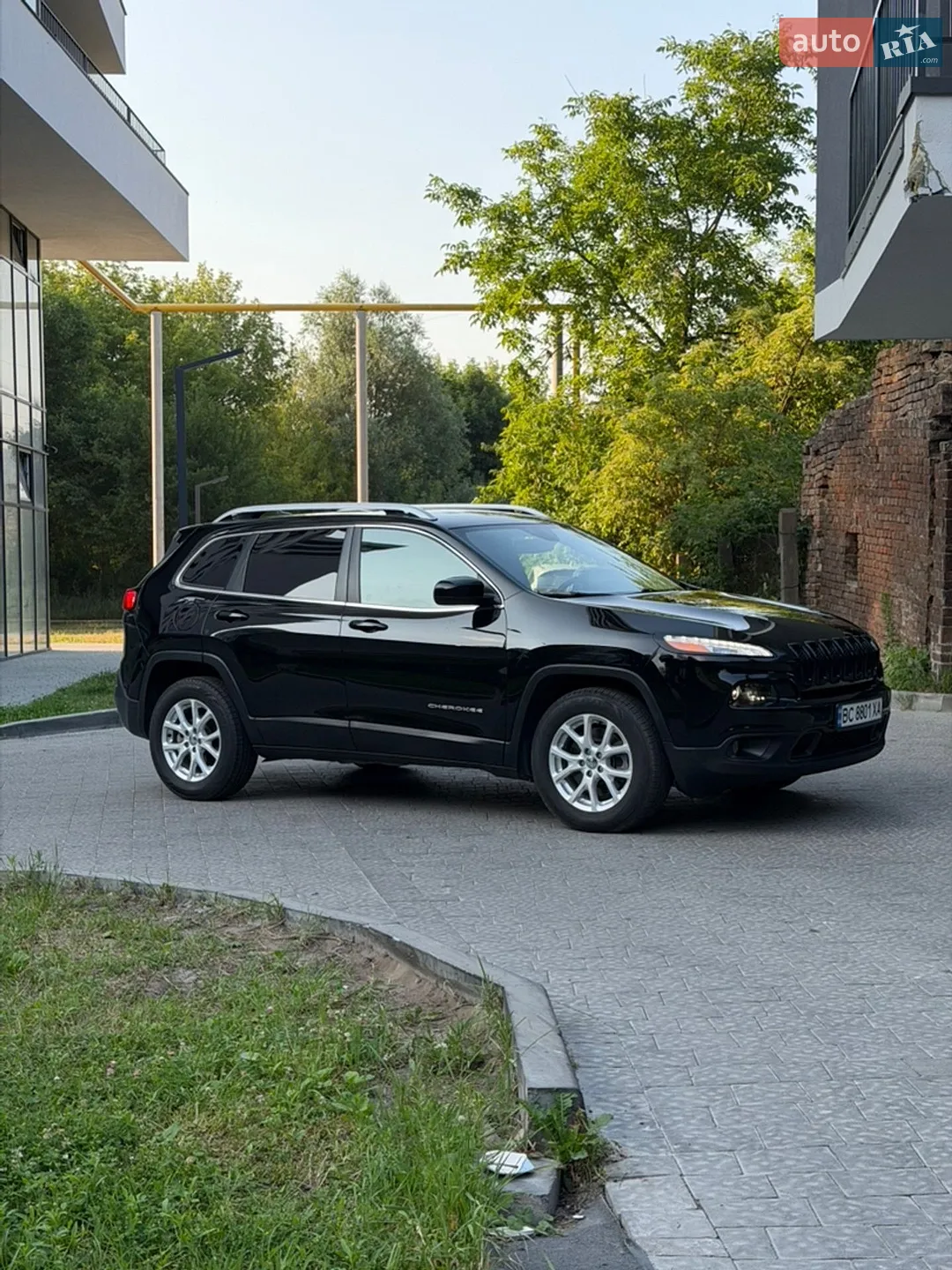 2017 Jeep Cherokee - мініатюра 9
