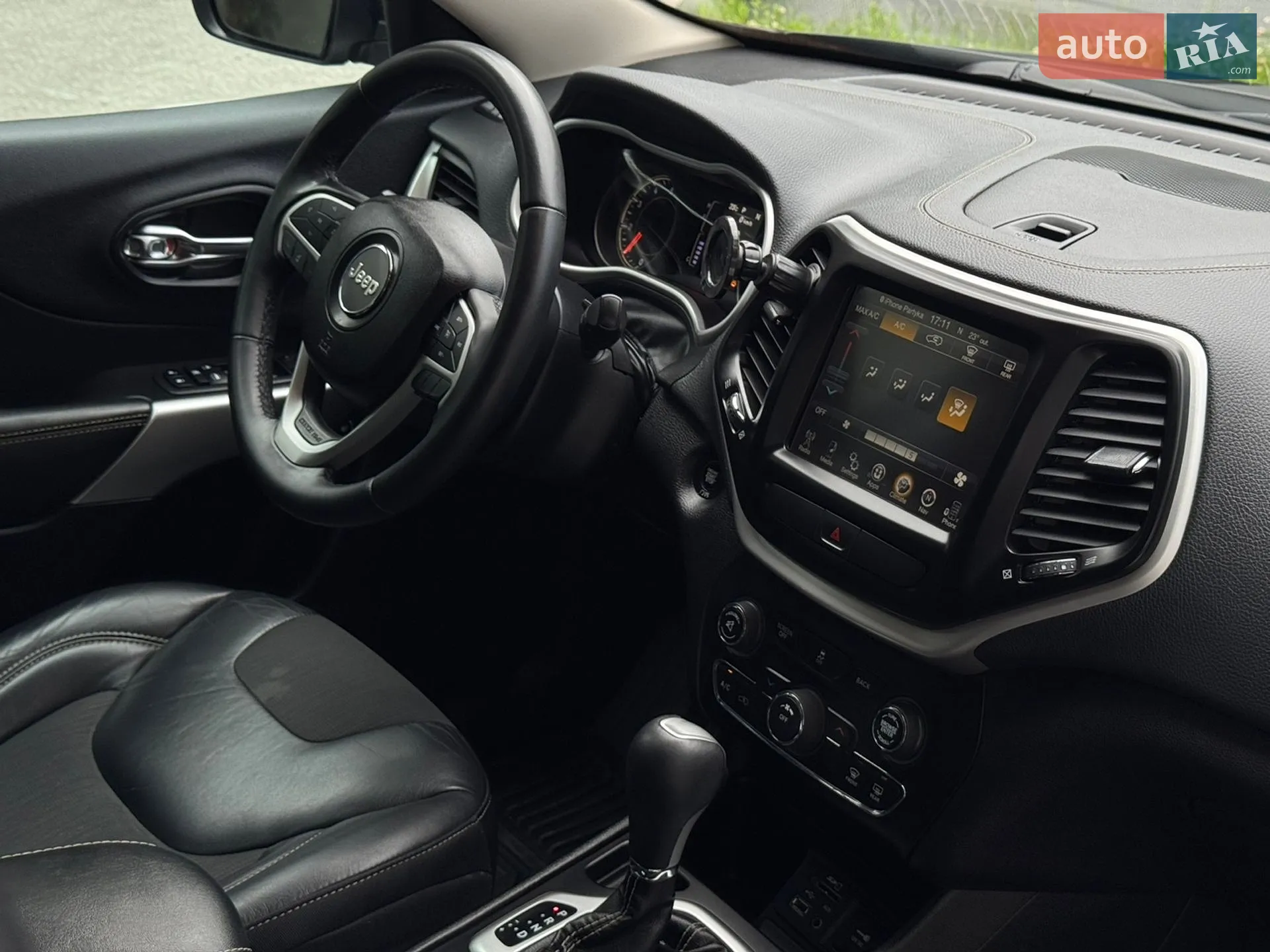 2017 Jeep Cherokee - мініатюра 29