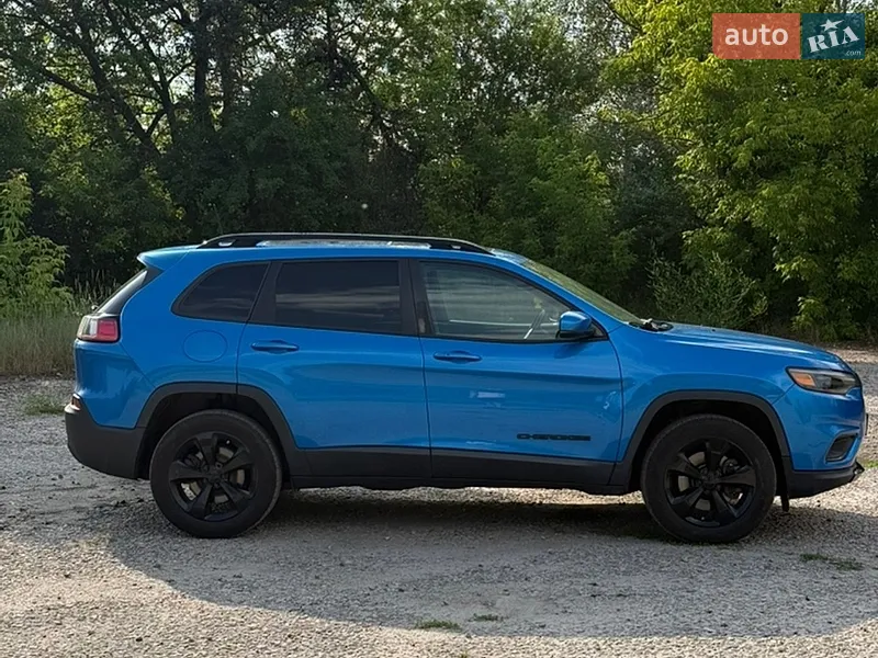 Jeep Cherokee 2019 VIN 1C4PJMLBXLD536919 фото оголошення 3 з 70