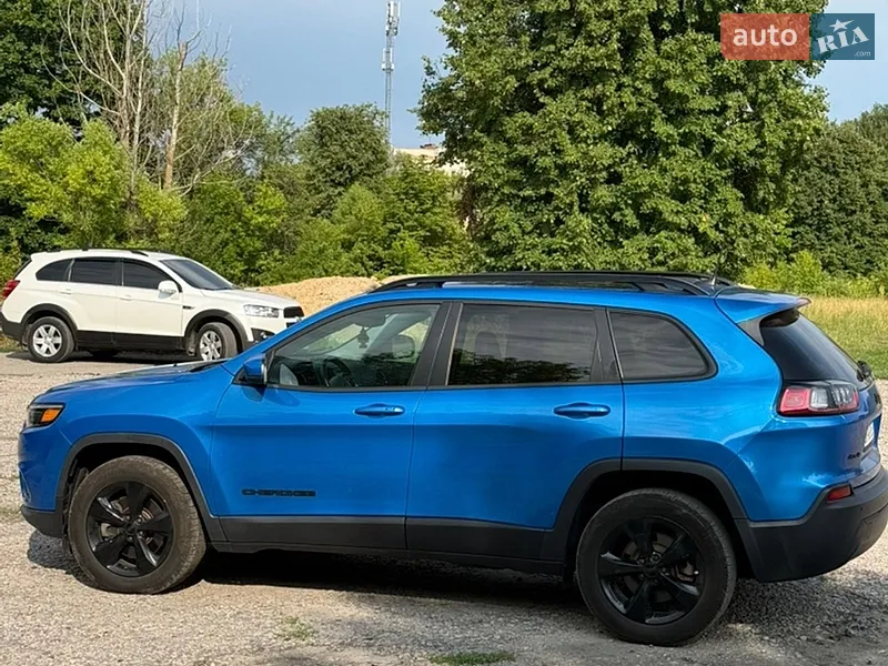 Jeep Cherokee 2019 VIN 1C4PJMLBXLD536919 фото оголошення 8 з 70