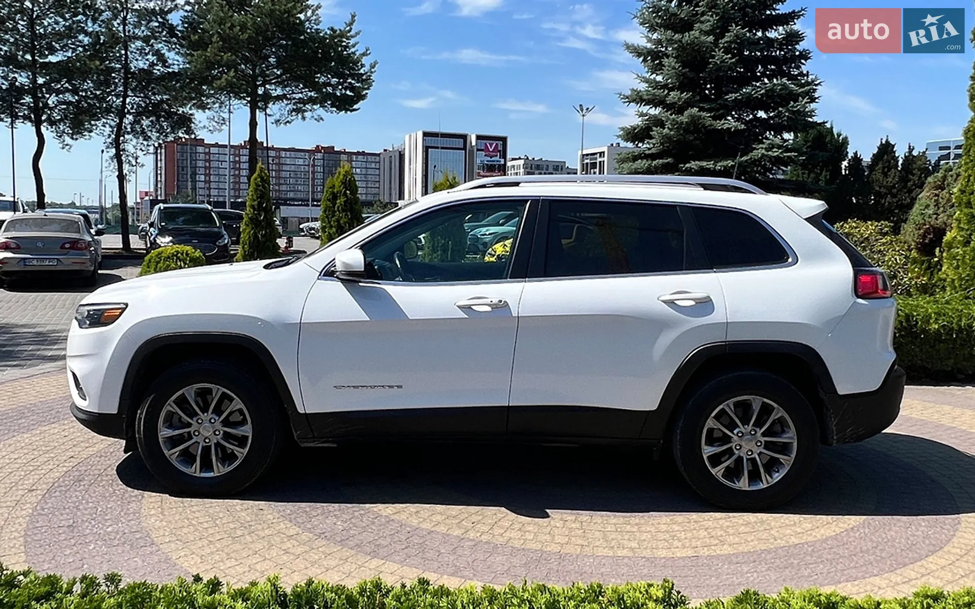 2019 Jeep Cherokee - мініатюра 4