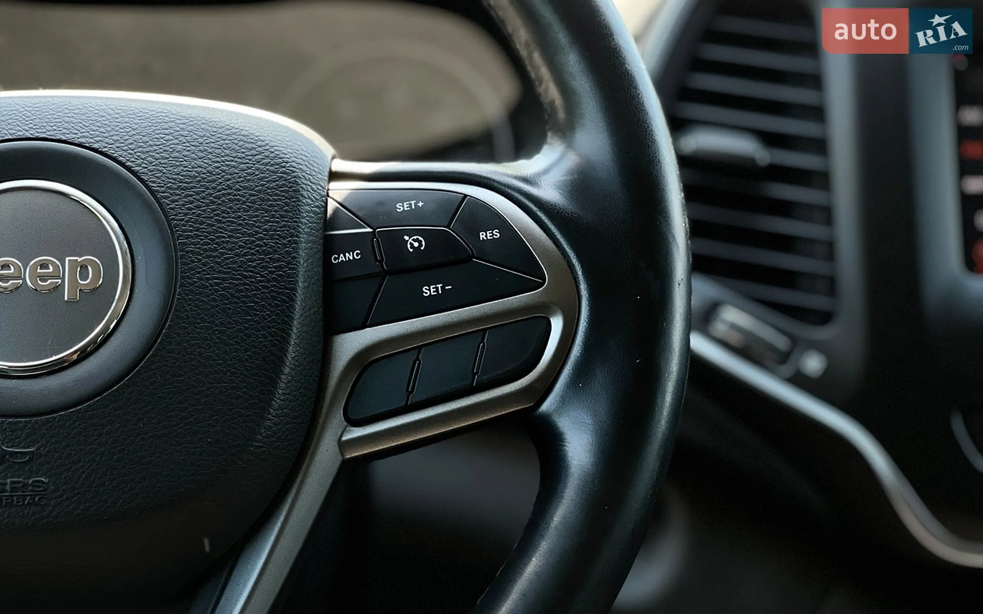 2019 Jeep Cherokee - мініатюра 12