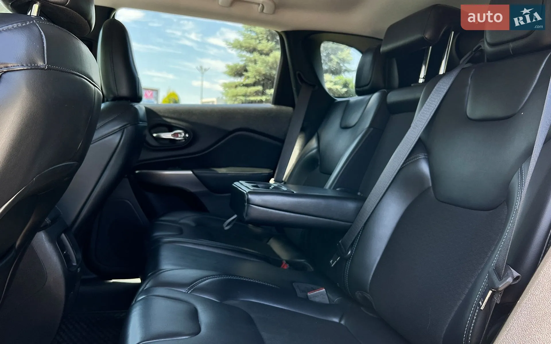 2019 Jeep Cherokee - мініатюра 21