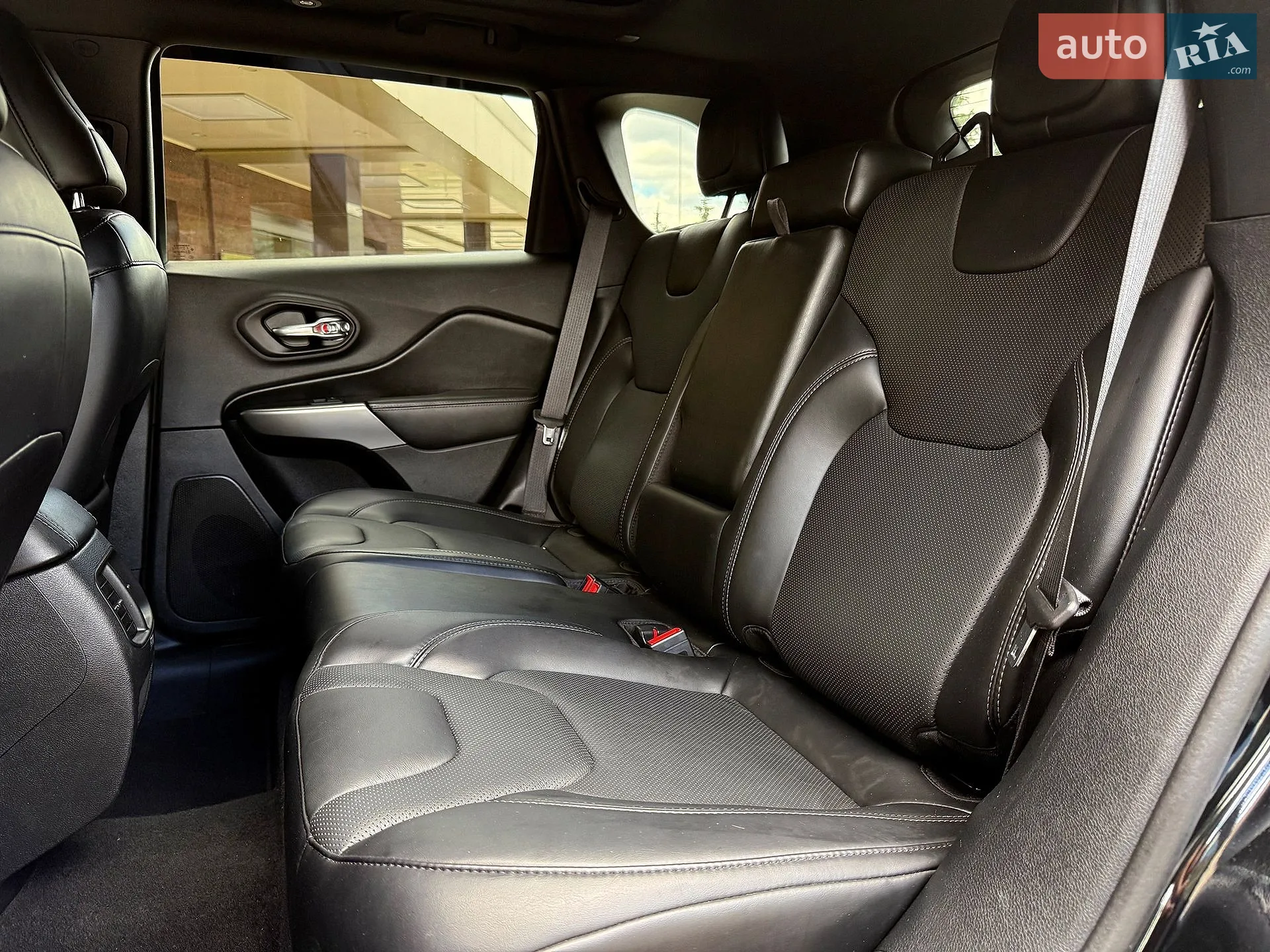 2019 Jeep Cherokee - мініатюра 83