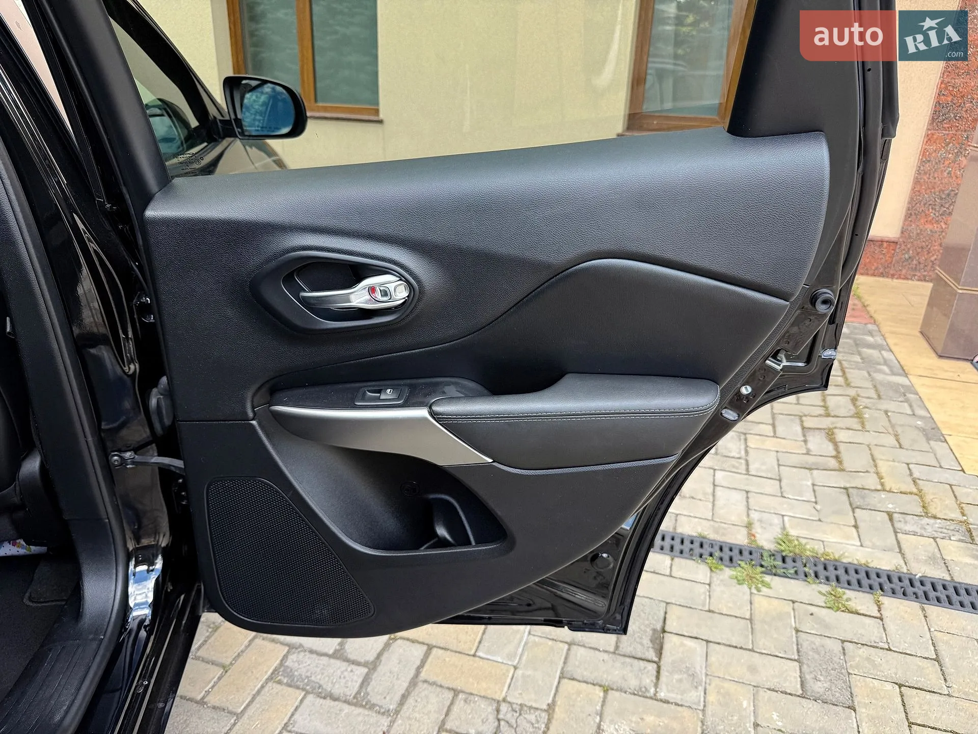 2019 Jeep Cherokee - мініатюра 94