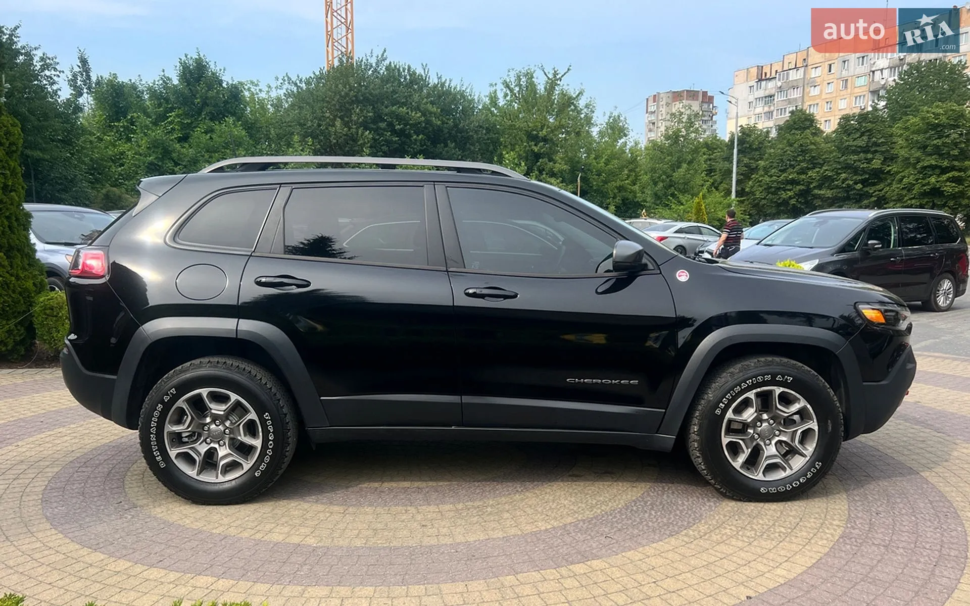 2019 Jeep Cherokee - мініатюра 8