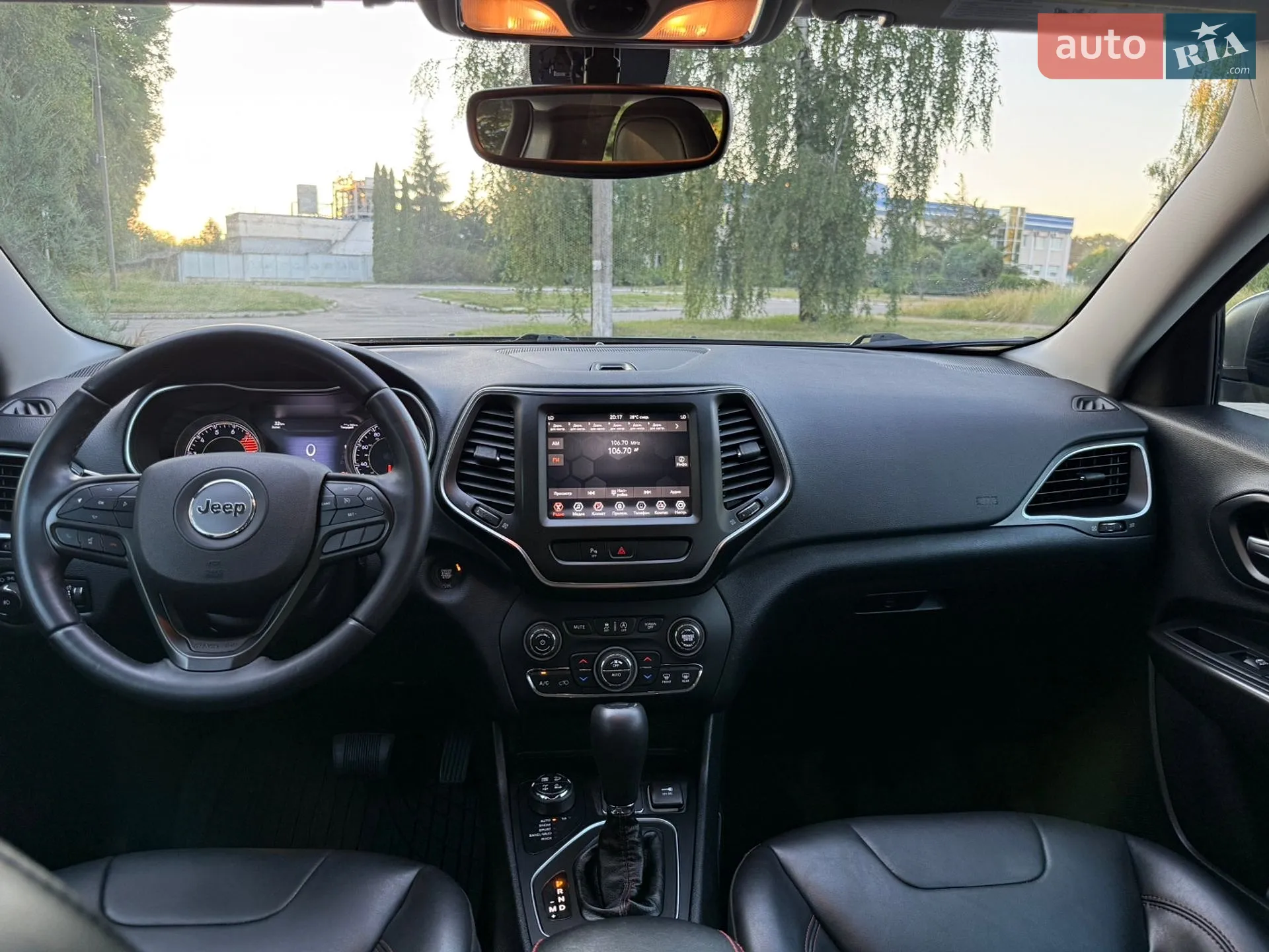 2018 Jeep Cherokee - мініатюра 25