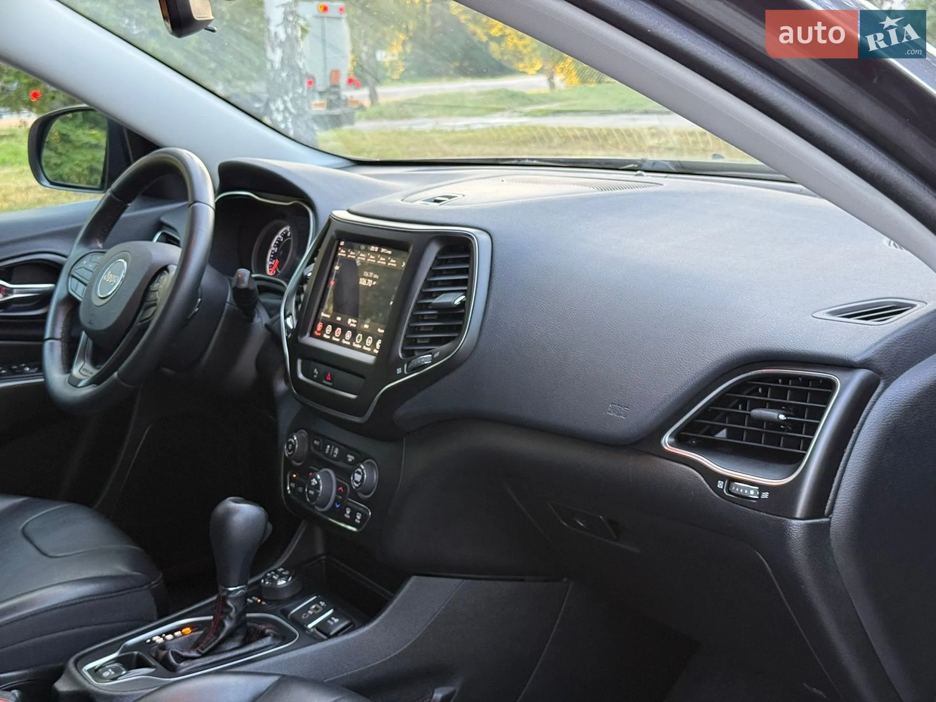 2018 Jeep Cherokee - мініатюра 35