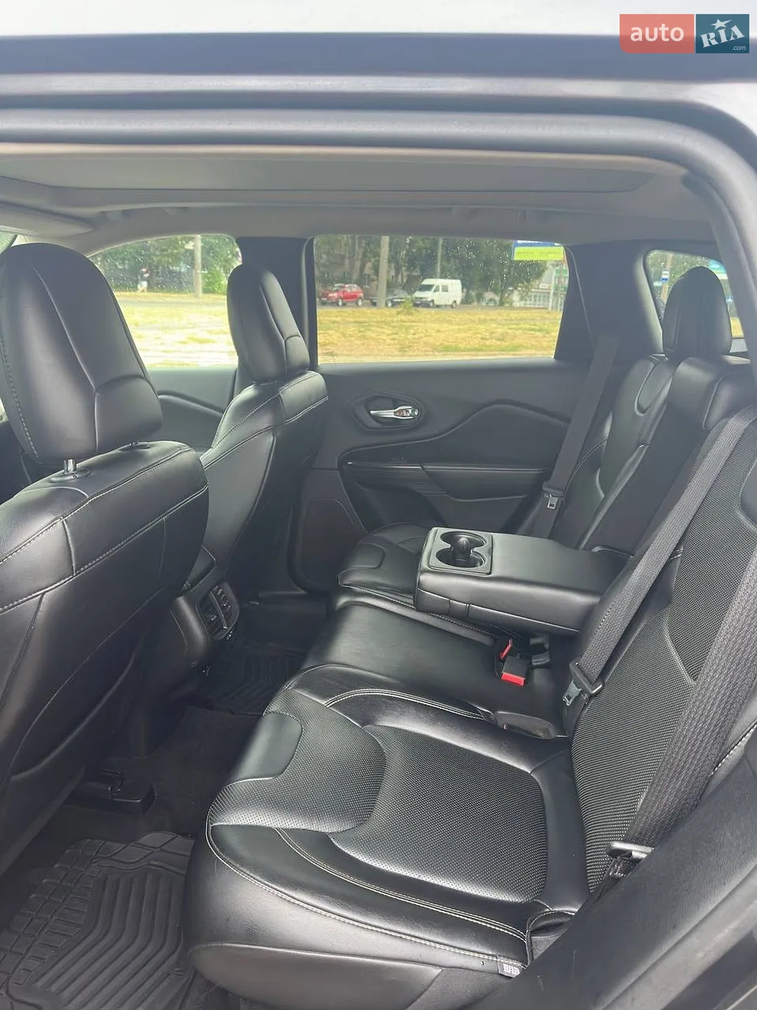2014 Jeep Cherokee - мініатюра 31