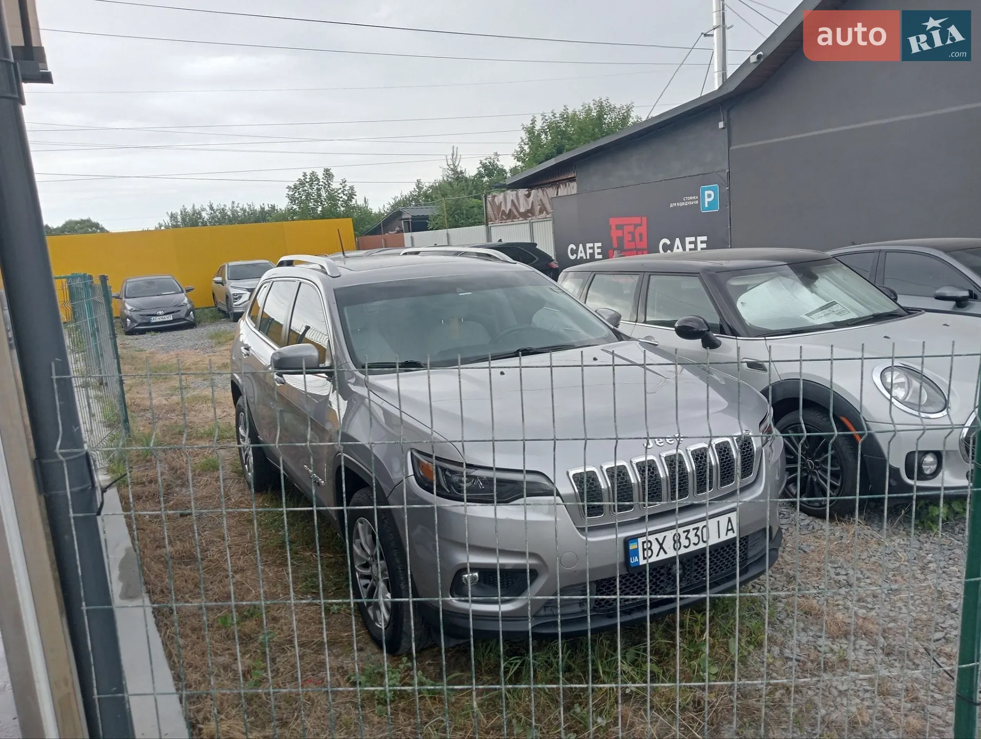 2020 Jeep Cherokee - мініатюра 3
