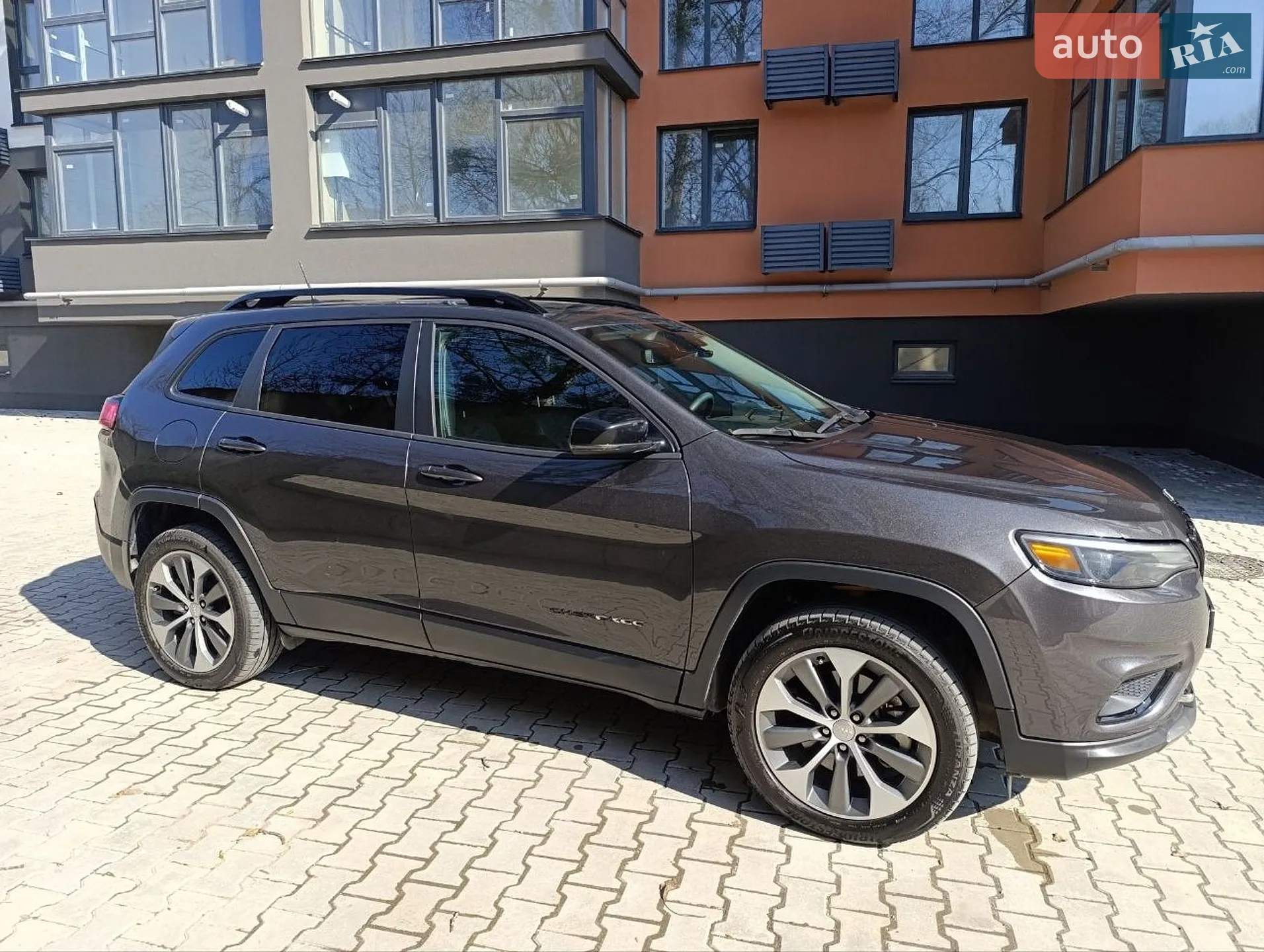Jeep Cherokee 2022 VIN 1C4PJMDX2ND556420 фото оголошення 4 з 37