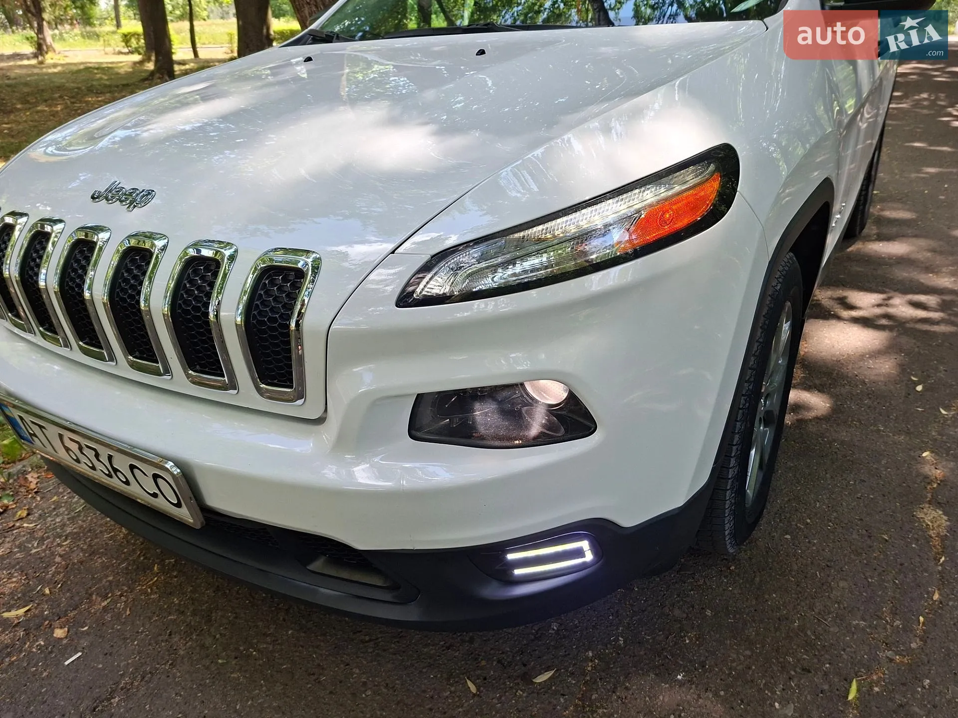 2016 Jeep Cherokee - мініатюра 14