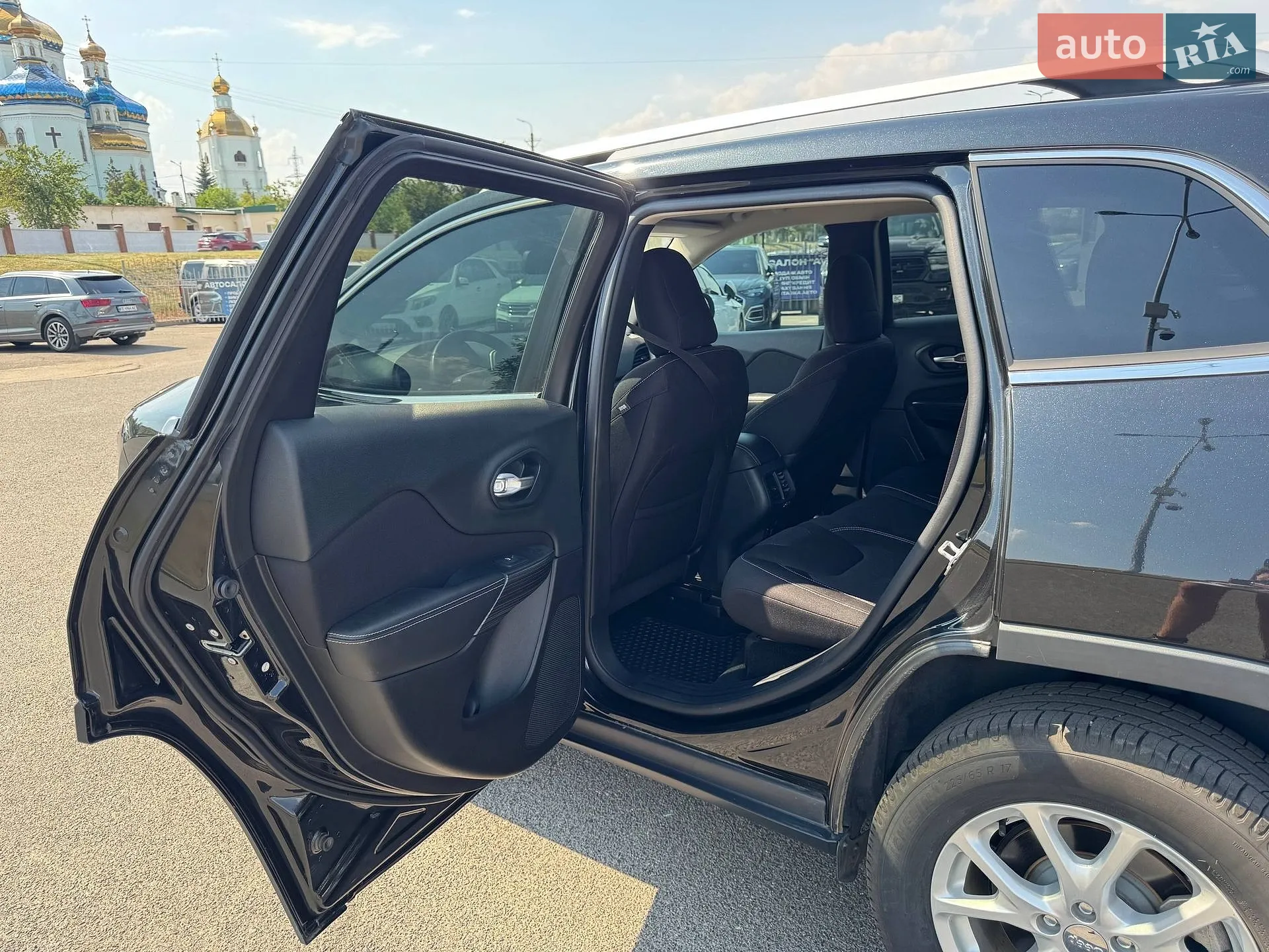2015 Jeep Cherokee - мініатюра 26