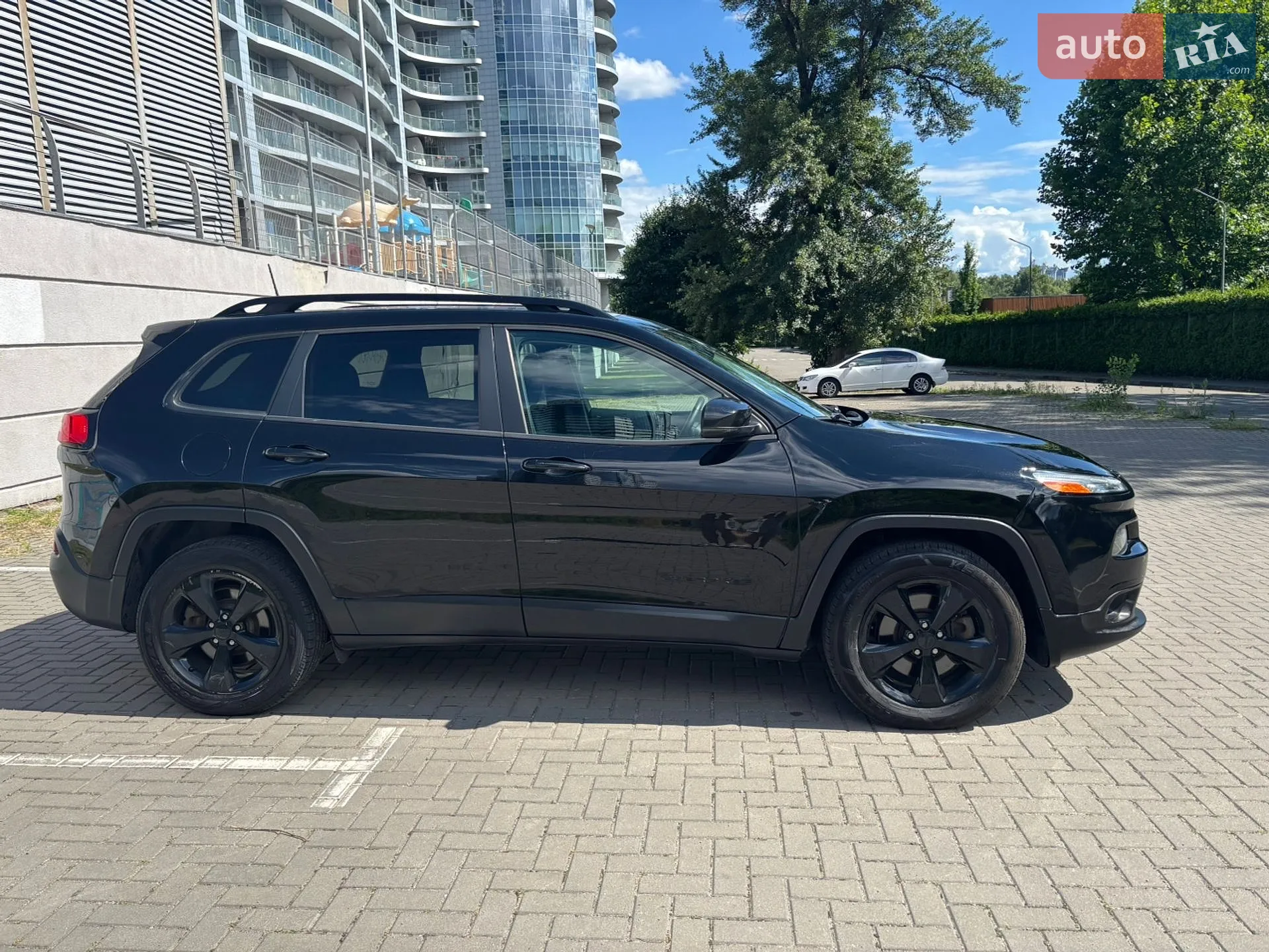 2016 Jeep Cherokee - мініатюра 8