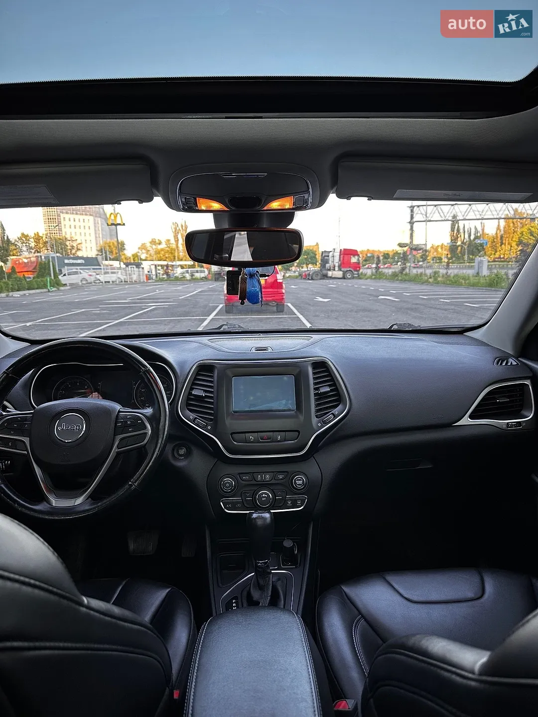 2020 Jeep Cherokee - мініатюра 12