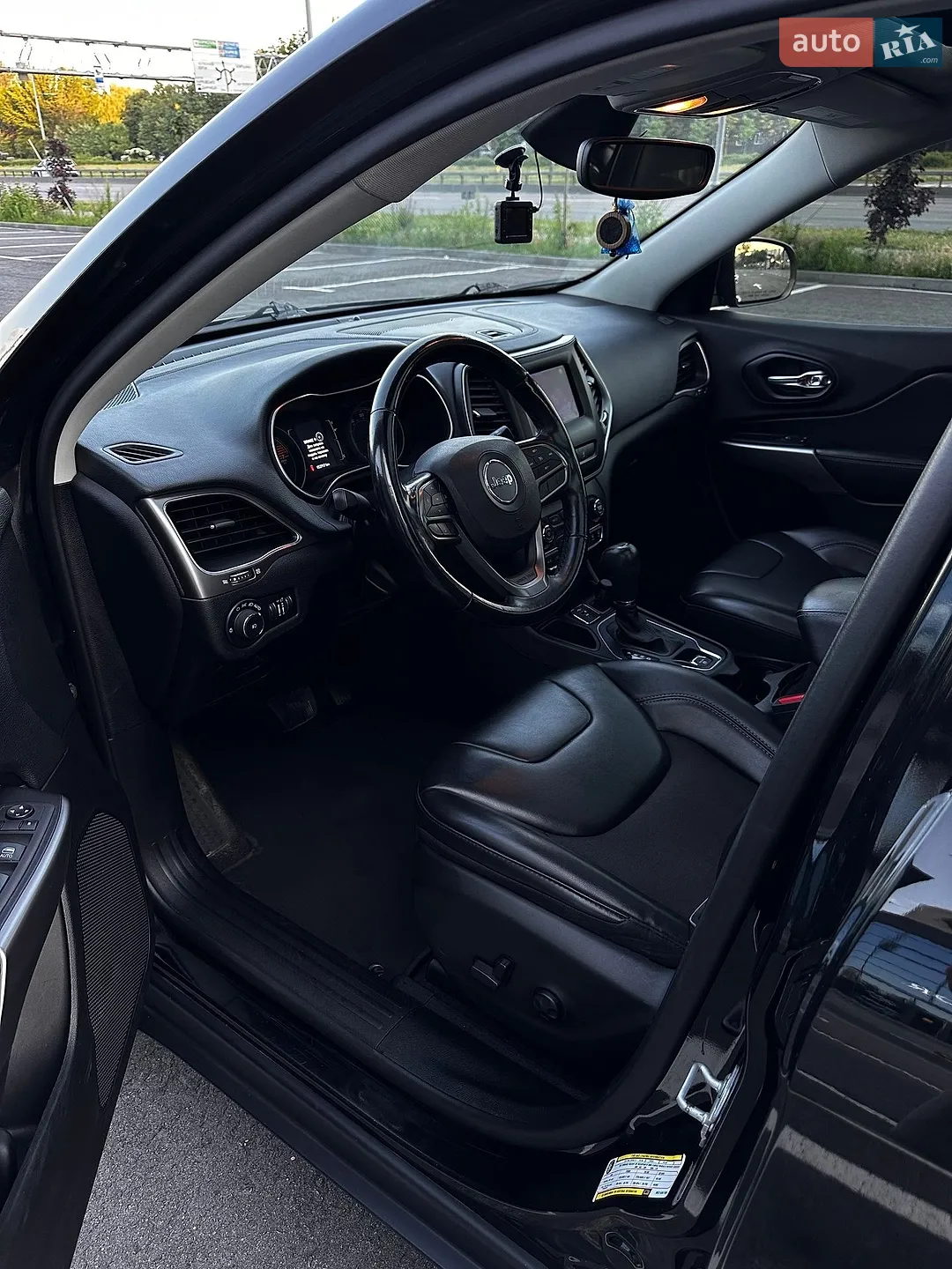 2020 Jeep Cherokee - мініатюра 9