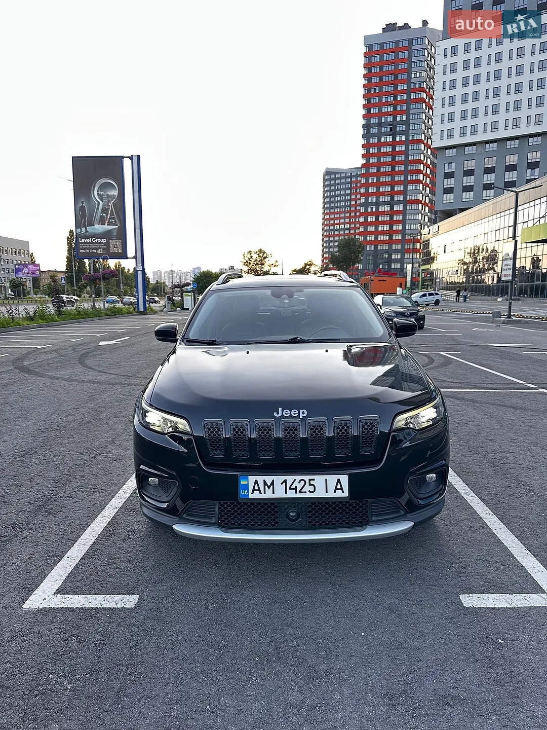 2020 Jeep Cherokee - мініатюра 2
