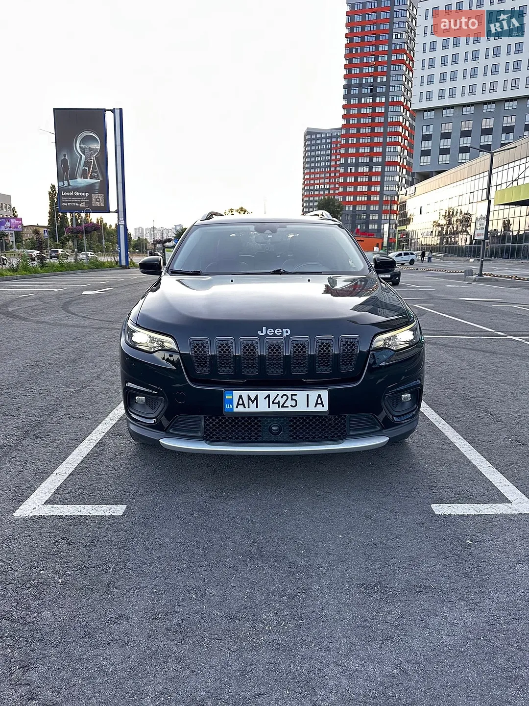 2020 Jeep Cherokee - мініатюра 31