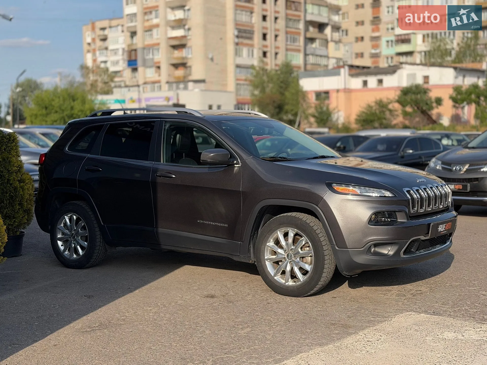 2016 Jeep Cherokee - мініатюра 9