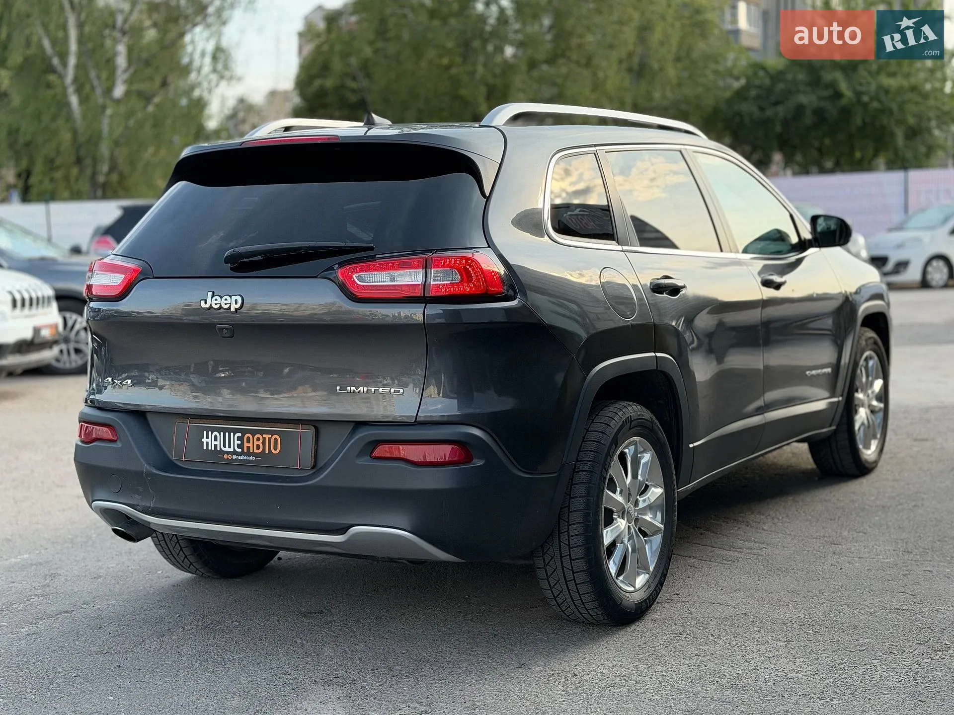 2016 Jeep Cherokee - мініатюра 11