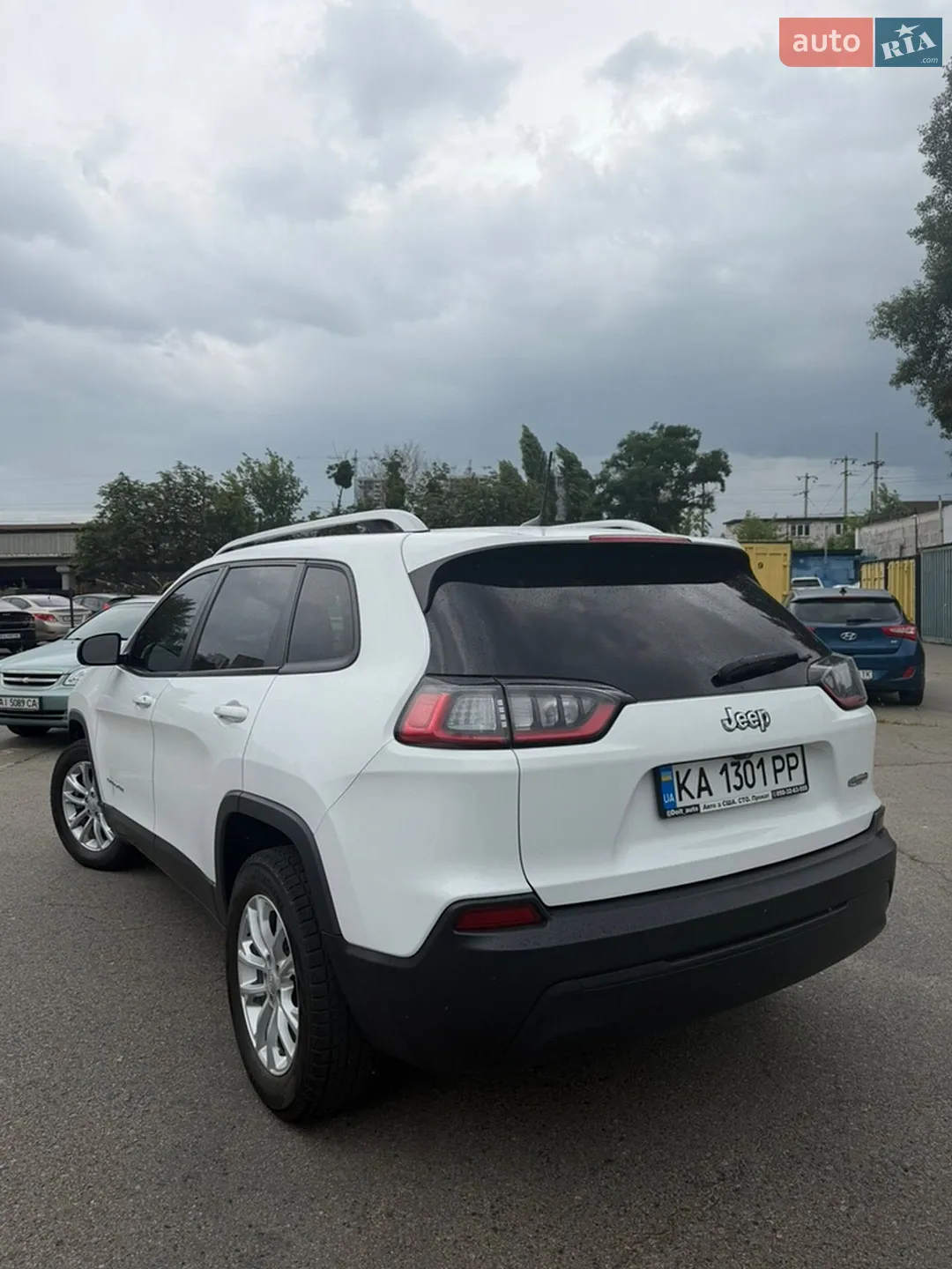2020 Jeep Cherokee - мініатюра 3