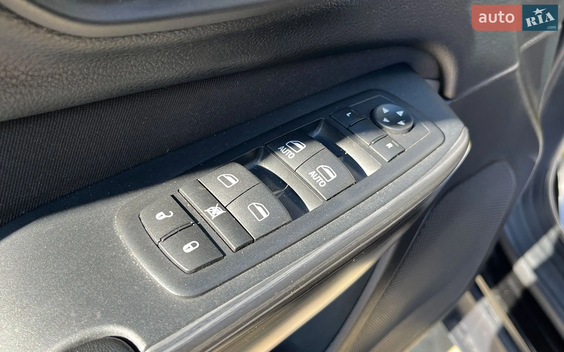 2016 Jeep Cherokee - мініатюра 10