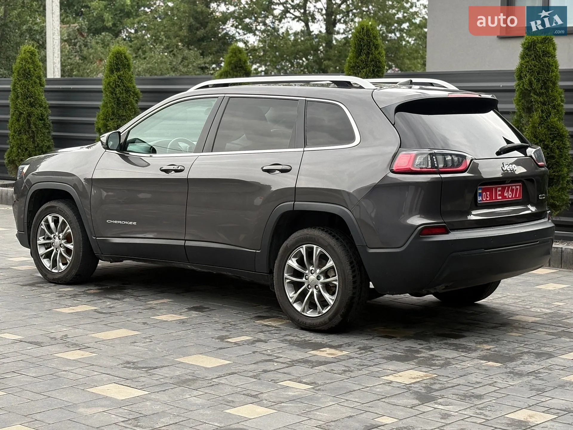 2019 Jeep Cherokee - мініатюра 13