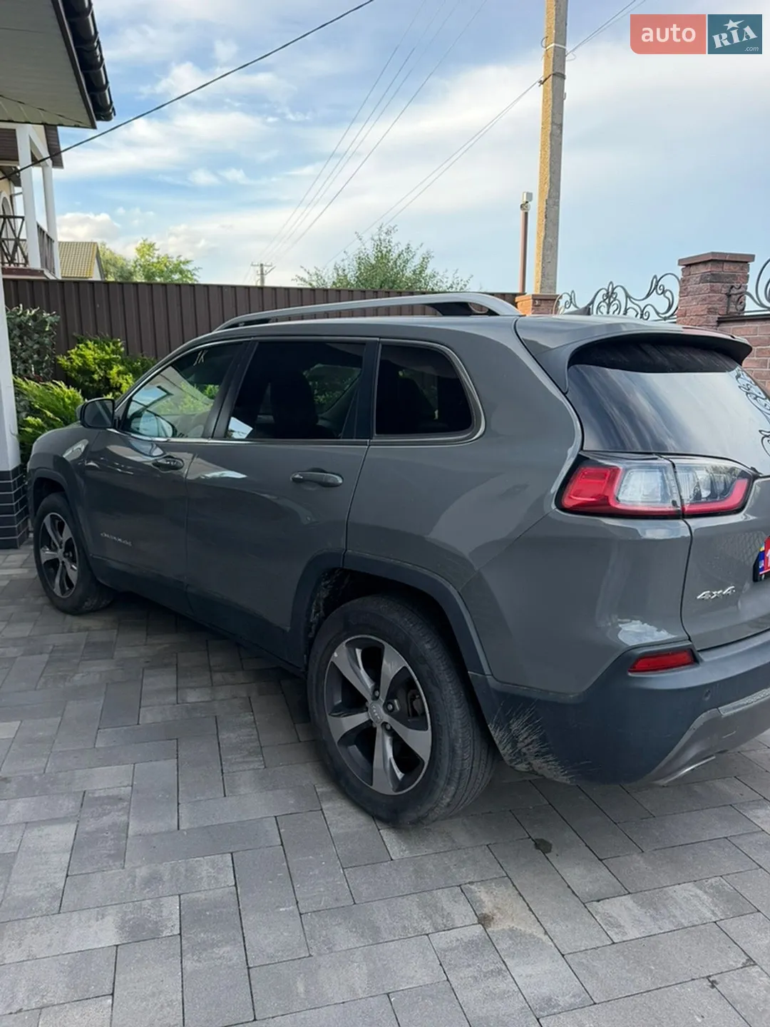 2019 Jeep Cherokee - мініатюра 5