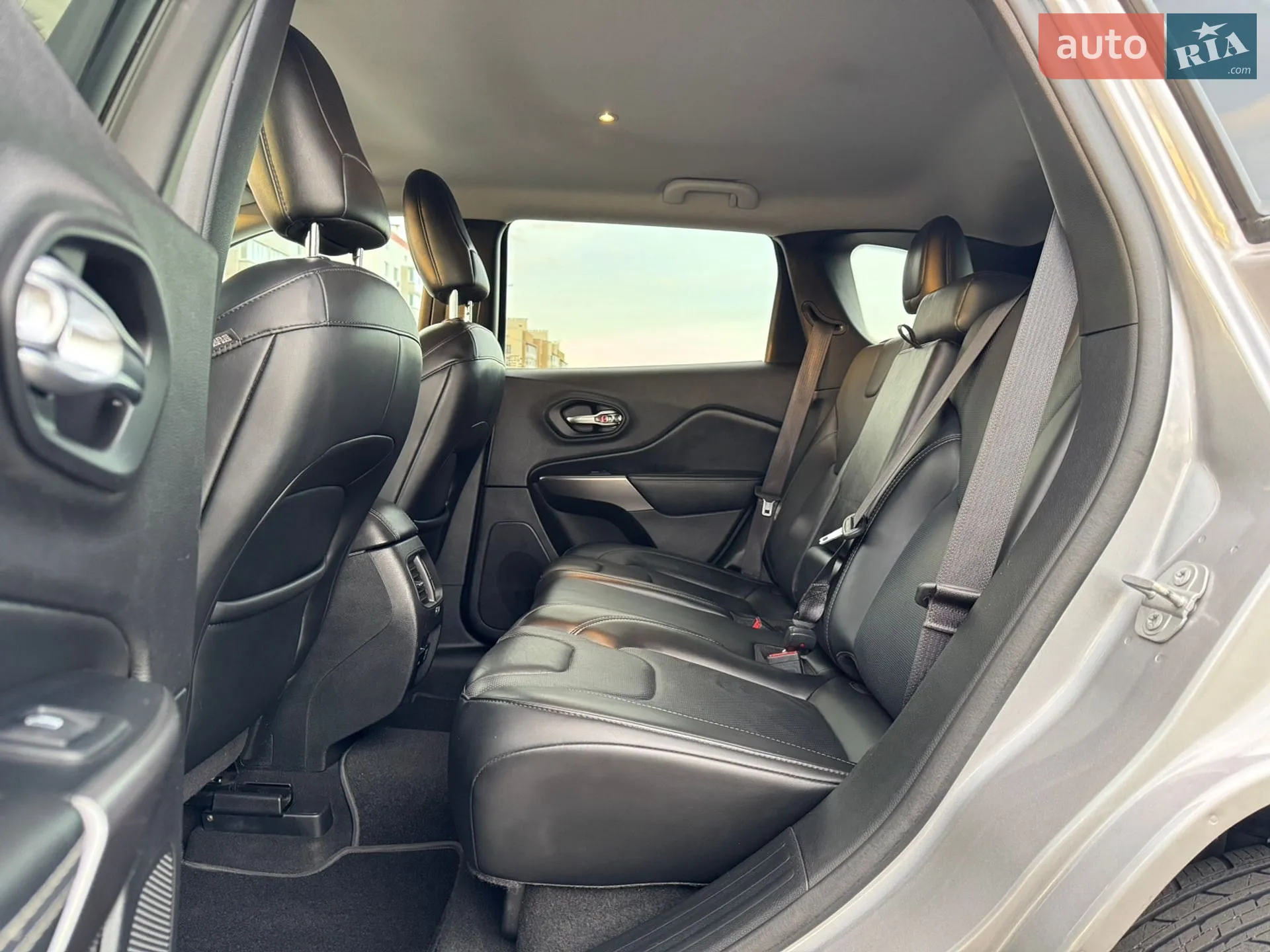 2019 Jeep Cherokee - мініатюра 52