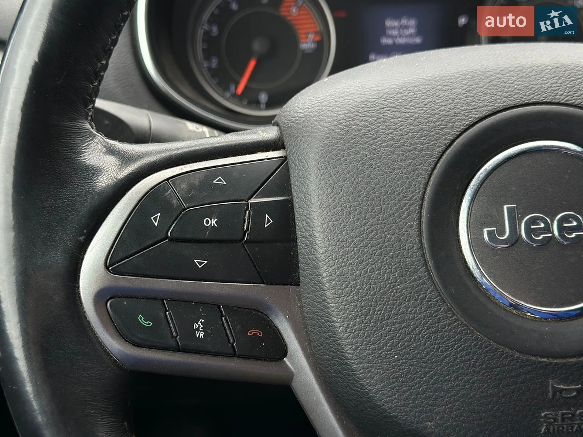 2018 Jeep Cherokee - мініатюра 13