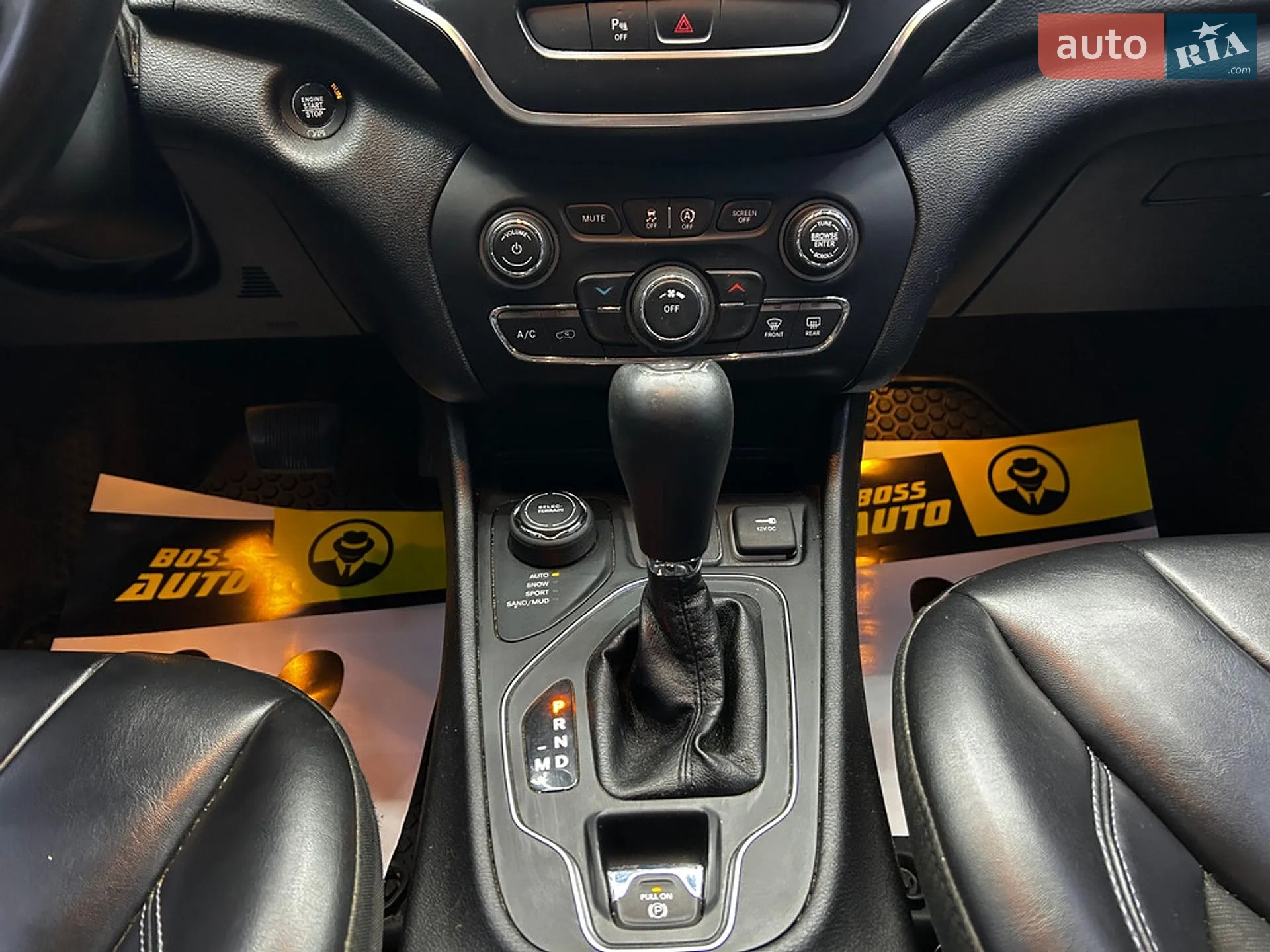 2020 Jeep Cherokee - мініатюра 24
