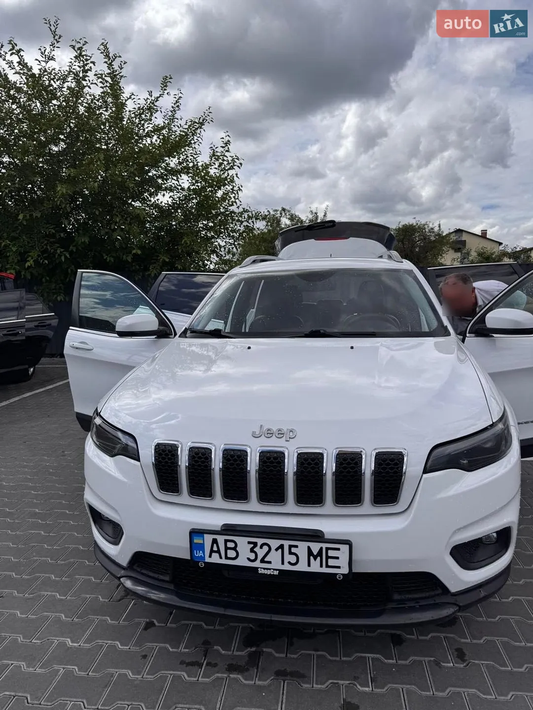 2020 Jeep Cherokee - мініатюра 8