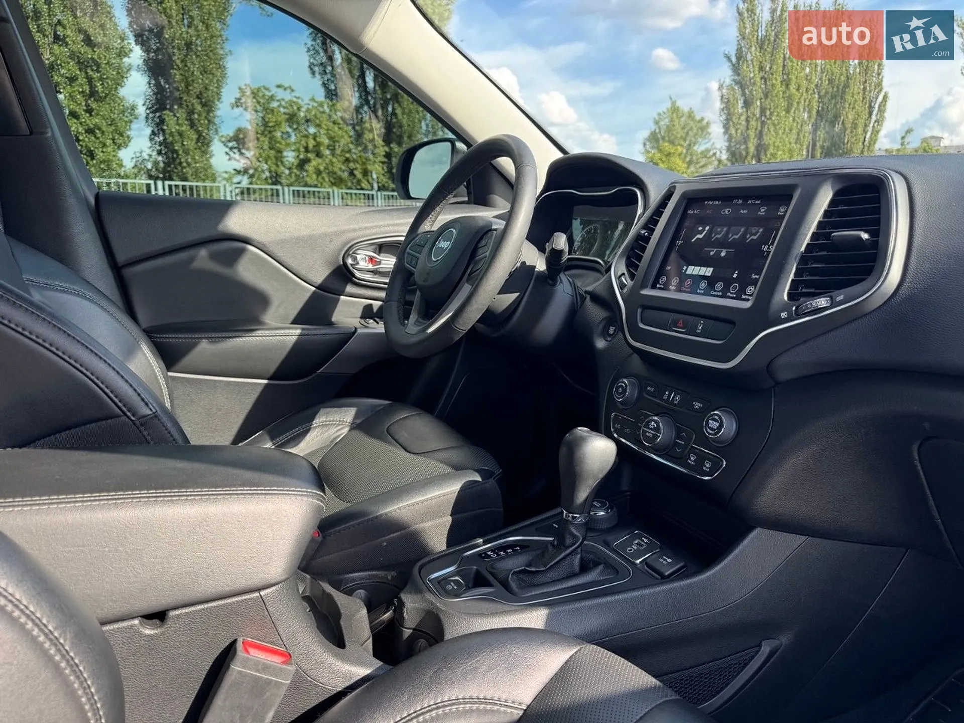 2022 Jeep Cherokee - мініатюра 13