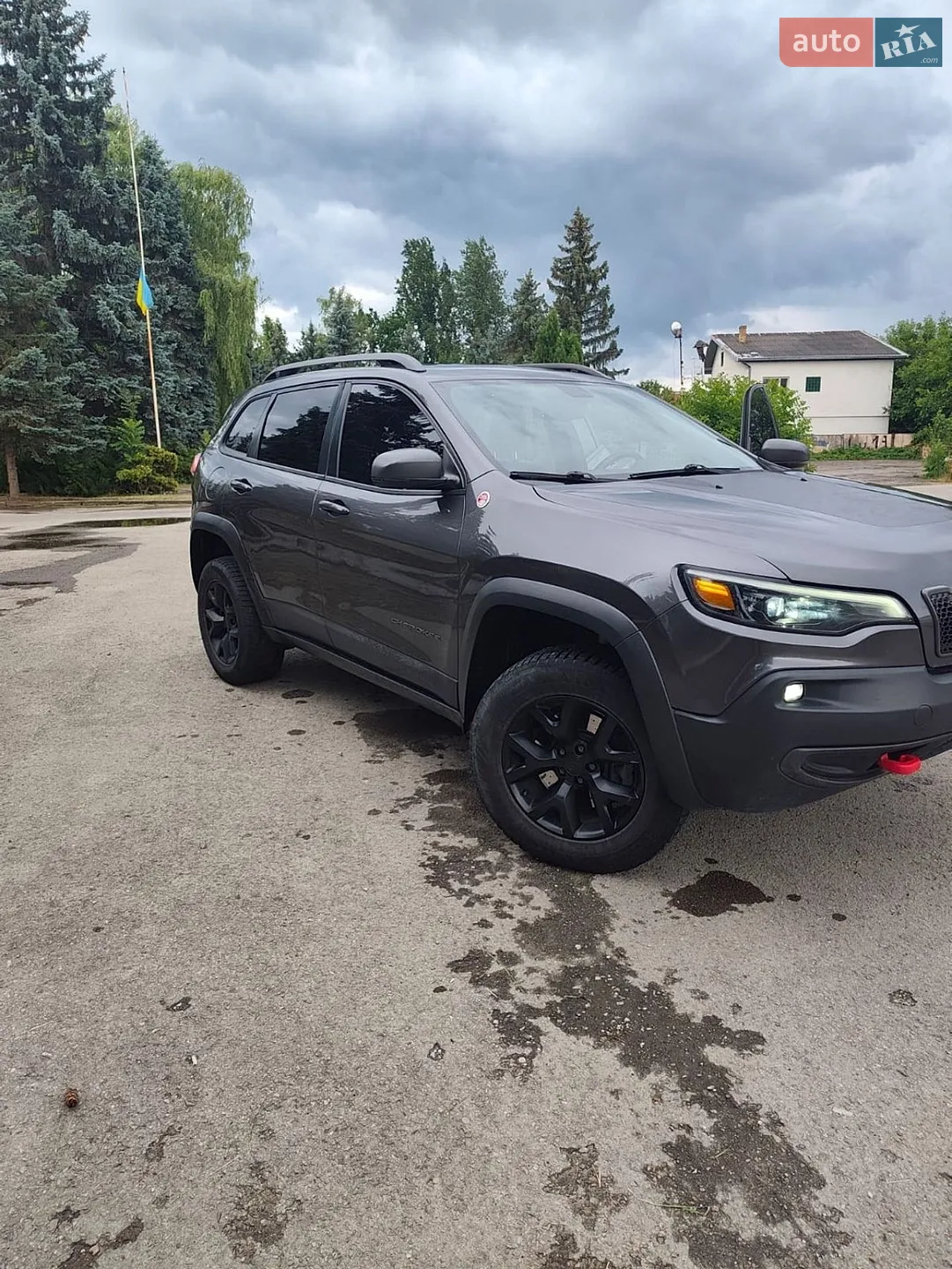 2019 Jeep Cherokee - мініатюра 3