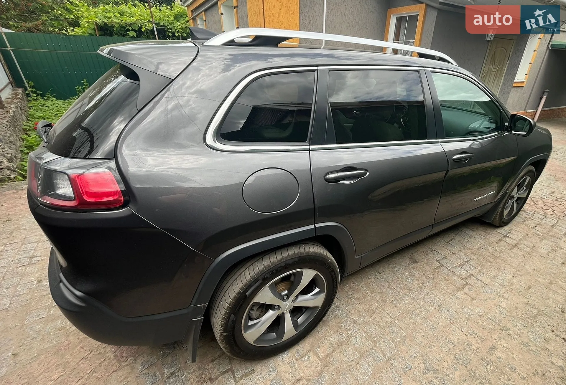 2020 Jeep Cherokee - мініатюра 7