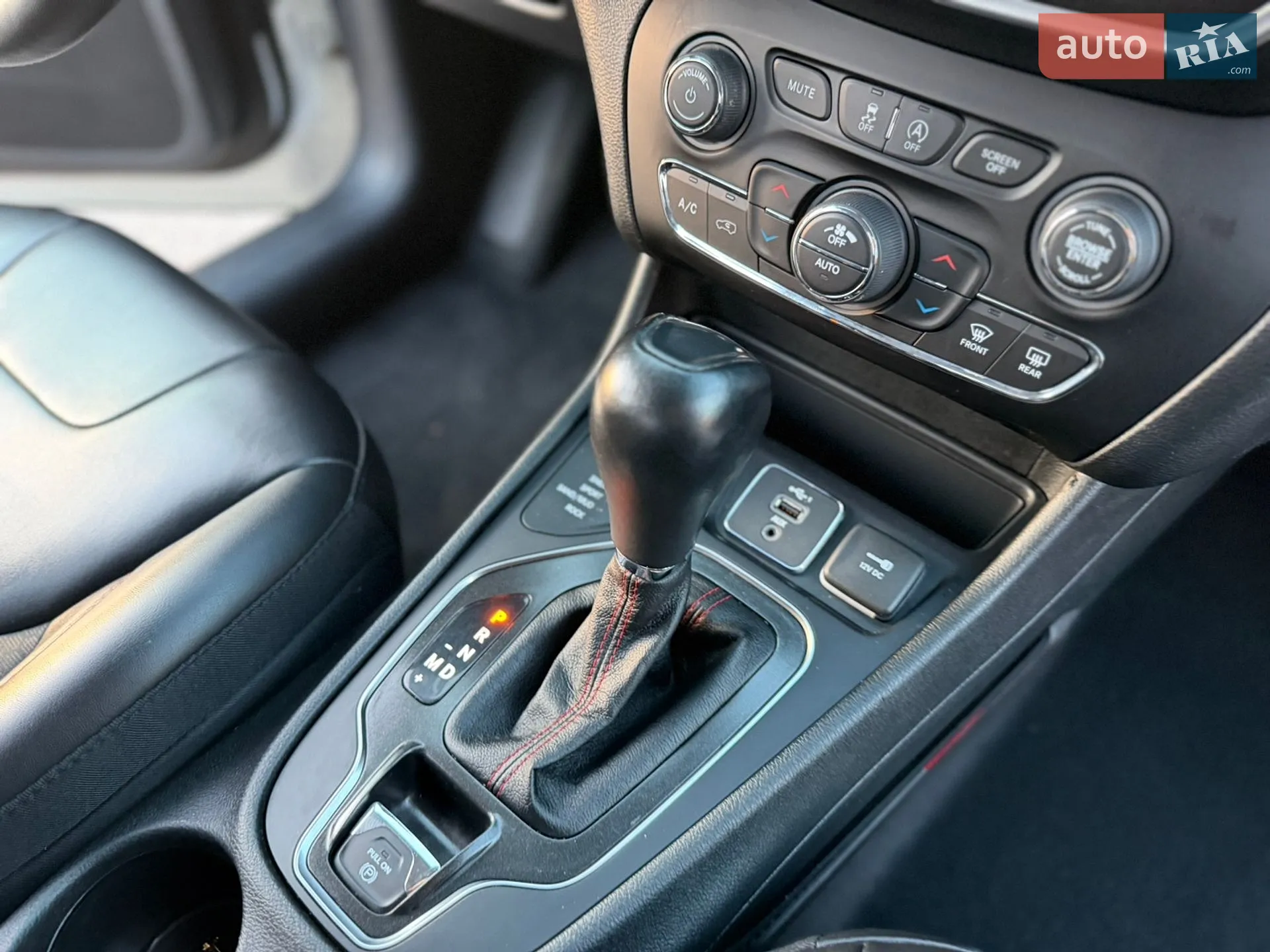 2021 Jeep Cherokee - мініатюра 26