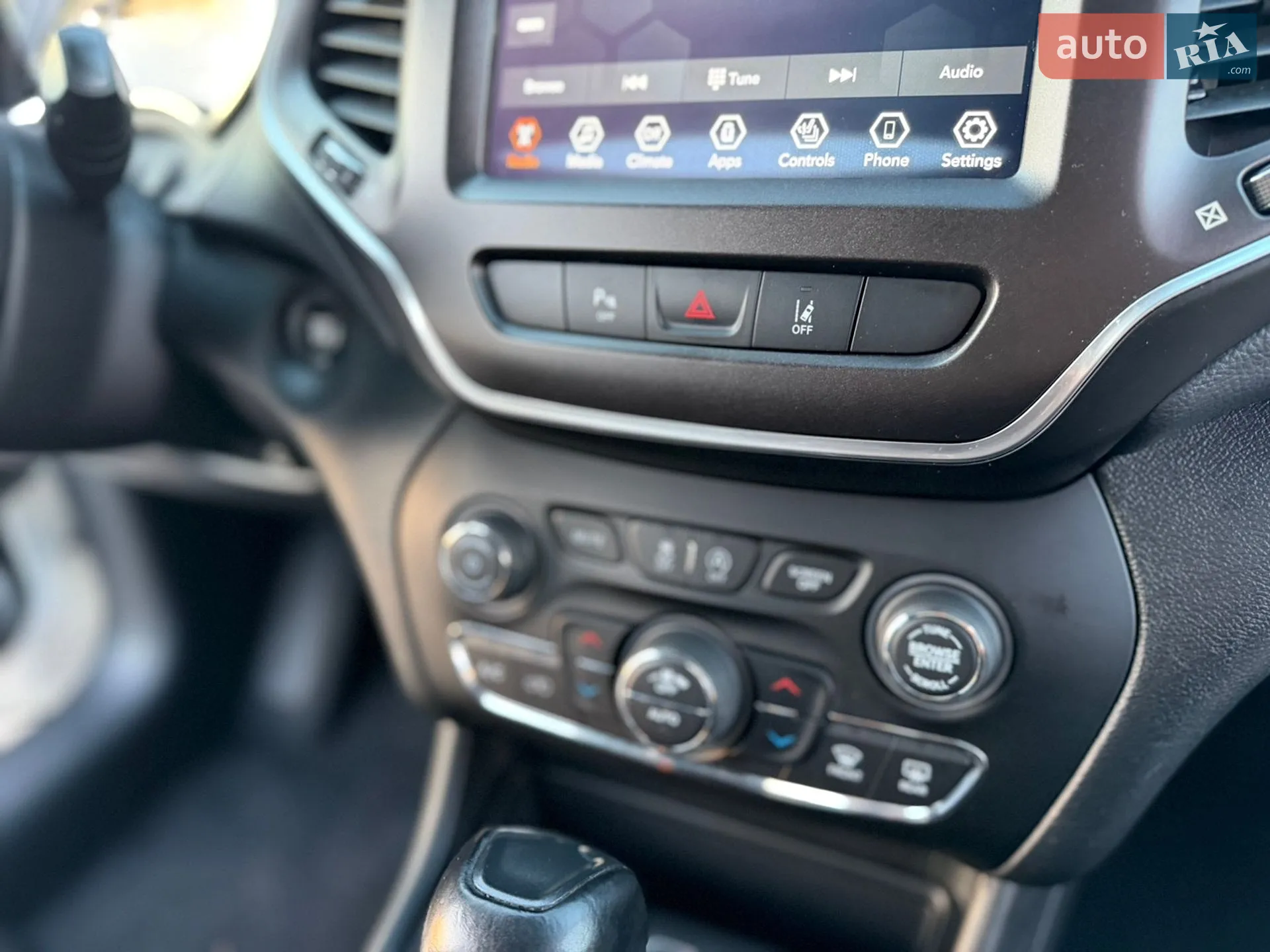 2021 Jeep Cherokee - мініатюра 28