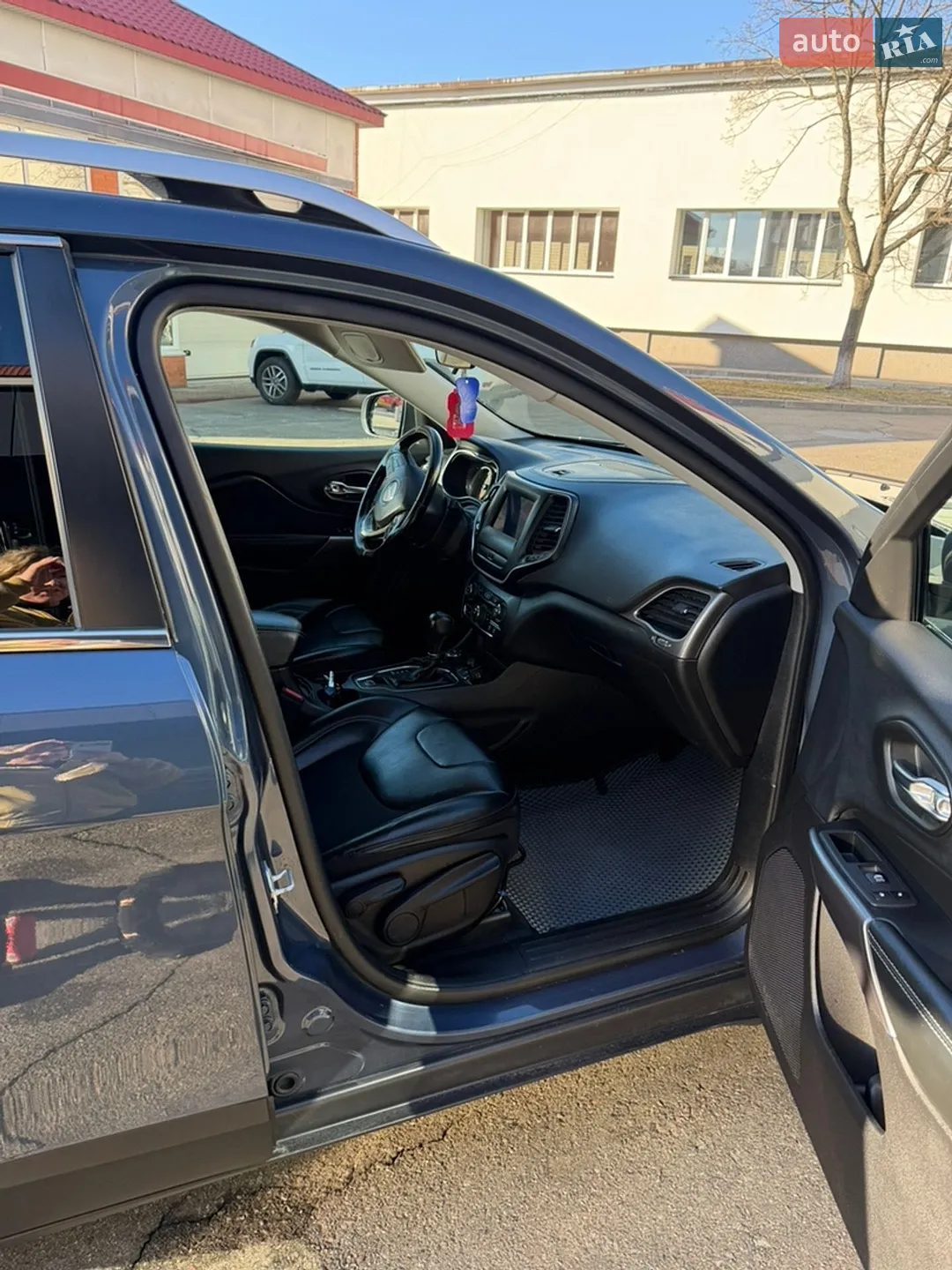 2019 Jeep Cherokee - мініатюра 12