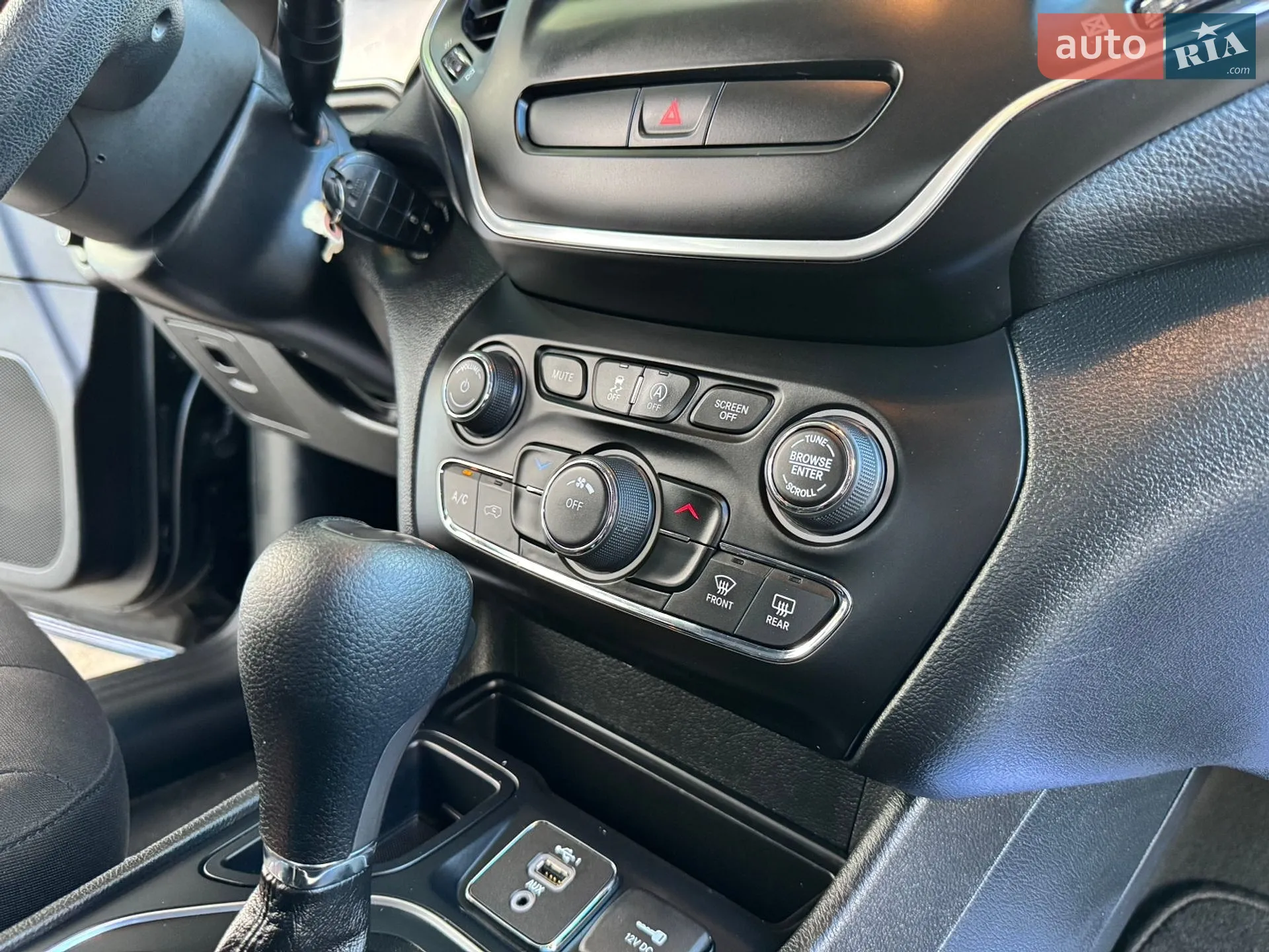 2020 Jeep Cherokee - мініатюра 89
