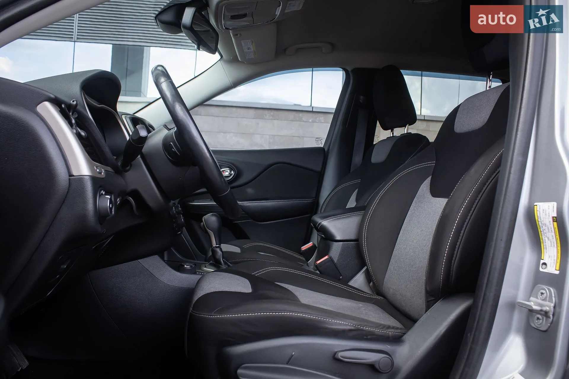 2014 Jeep Cherokee - мініатюра 11