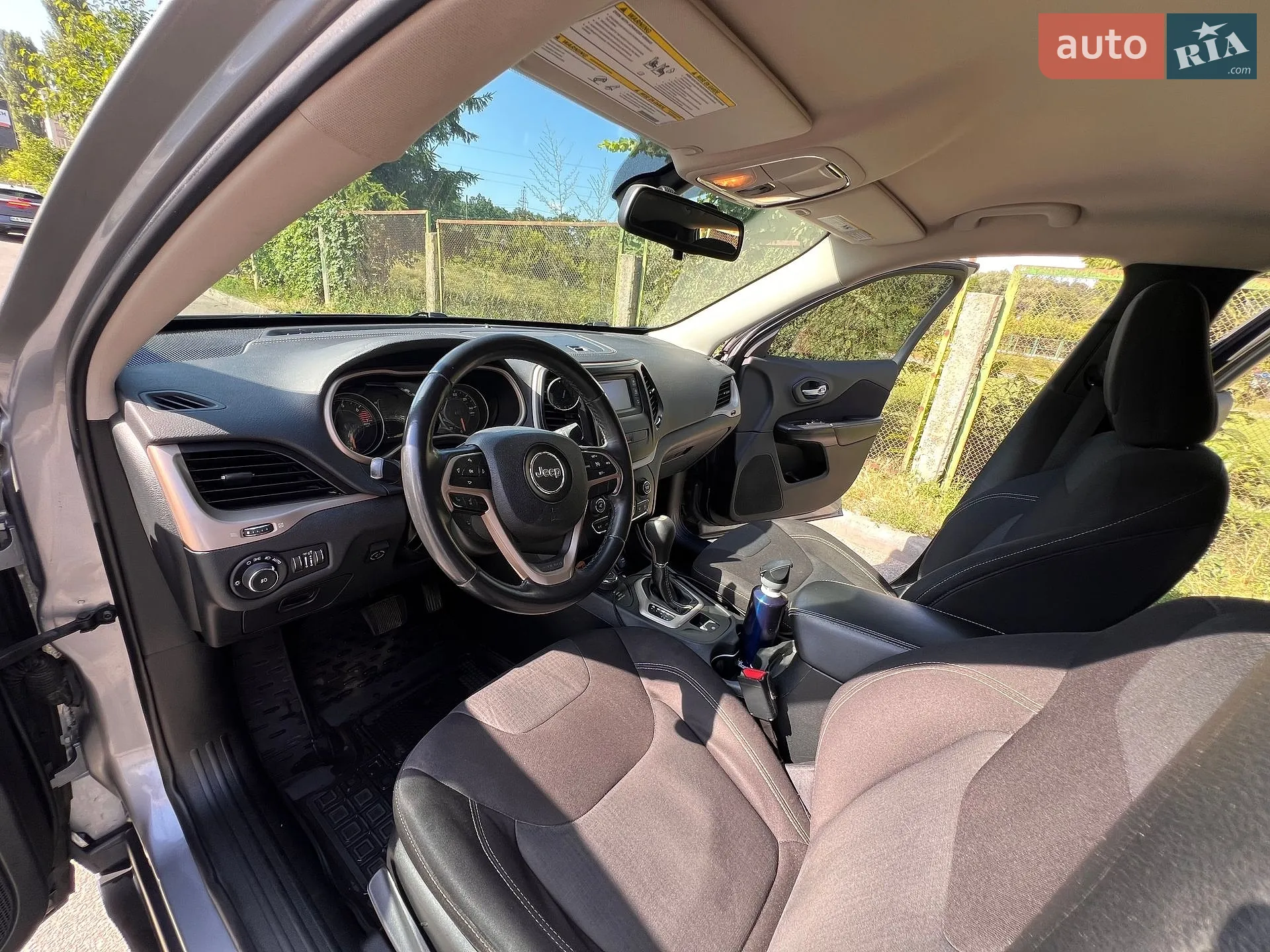 2015 Jeep Cherokee - мініатюра 17