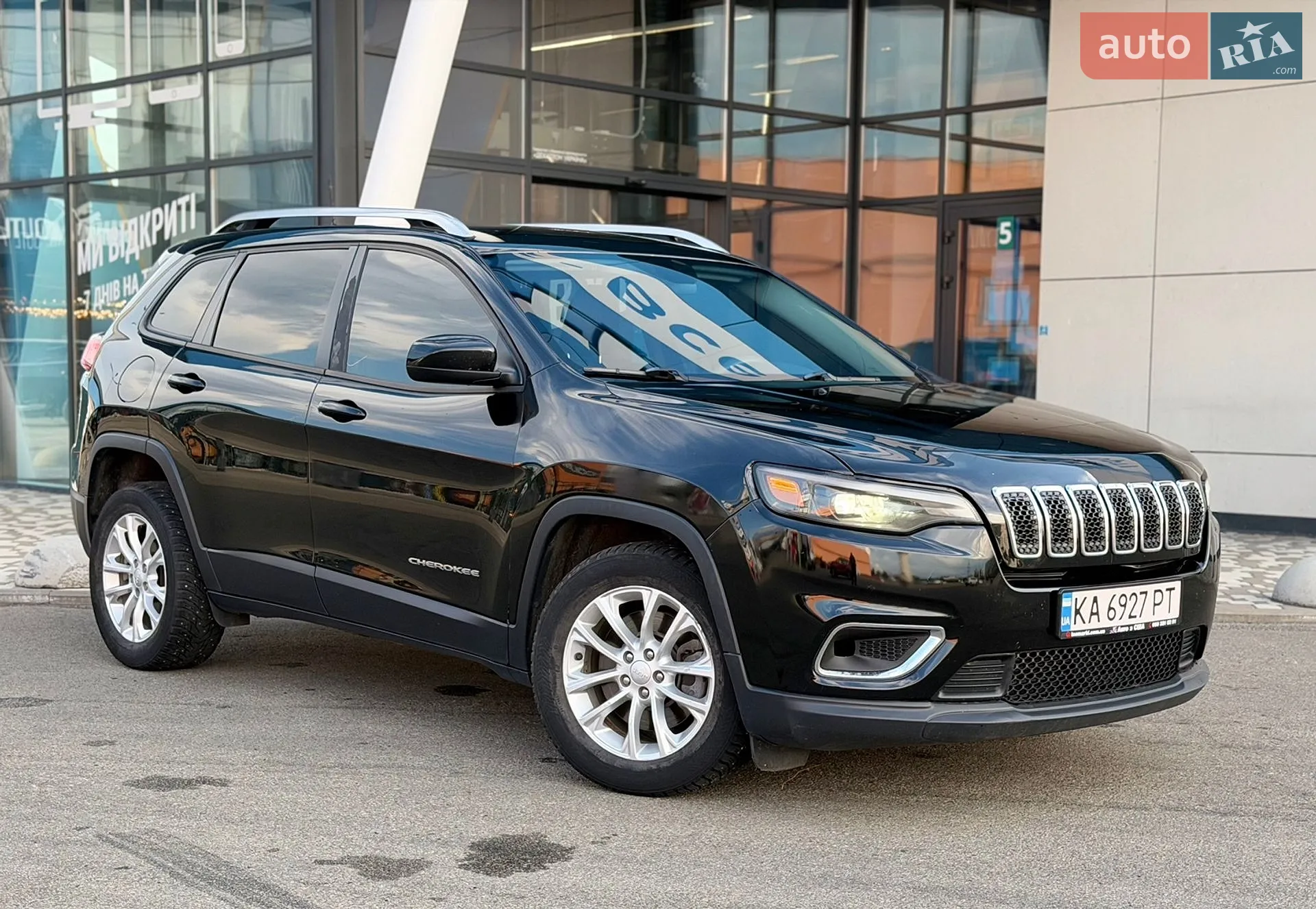 2019 Jeep Cherokee - мініатюра 4