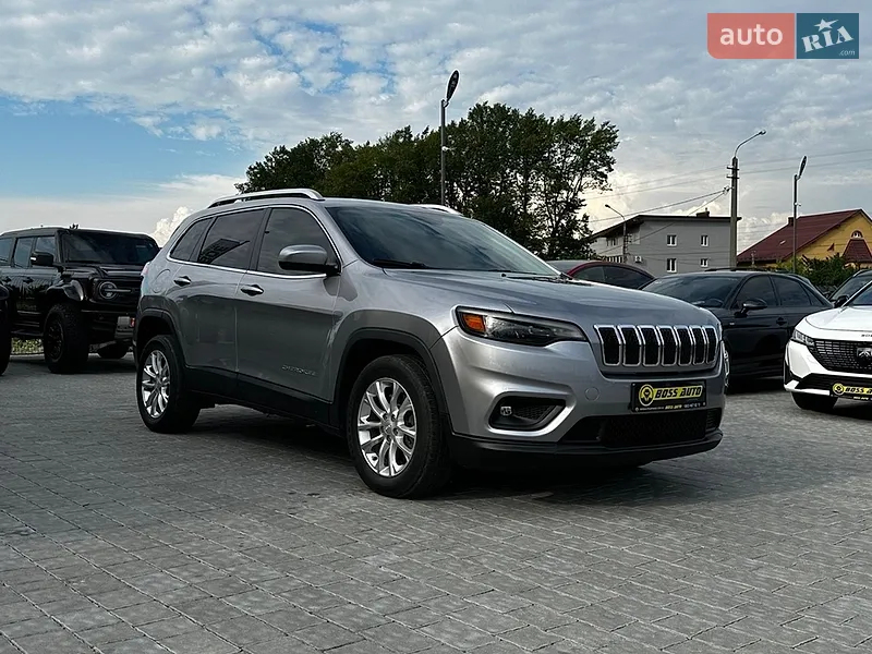 Jeep Cherokee