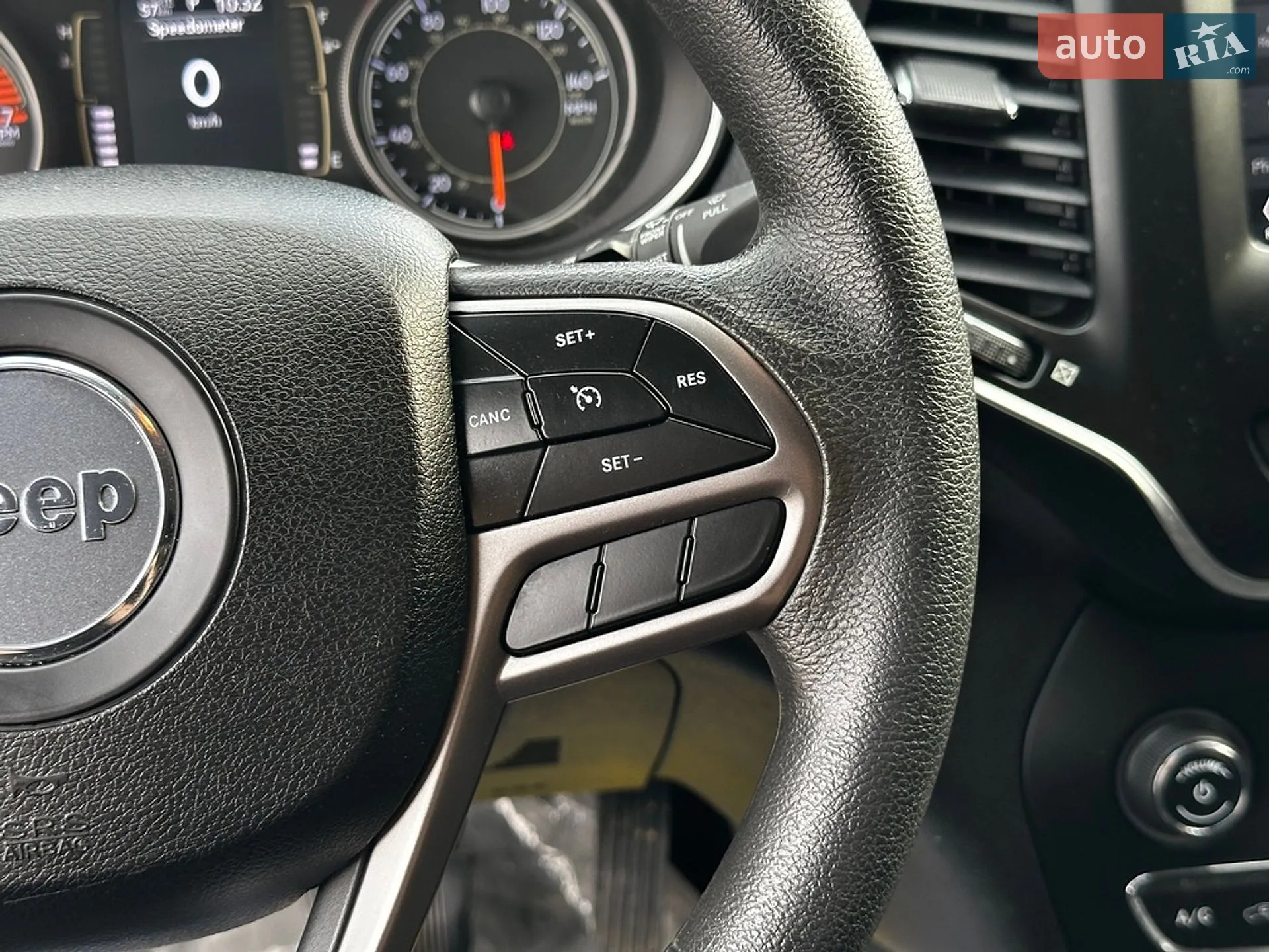2019 Jeep Cherokee - мініатюра 19